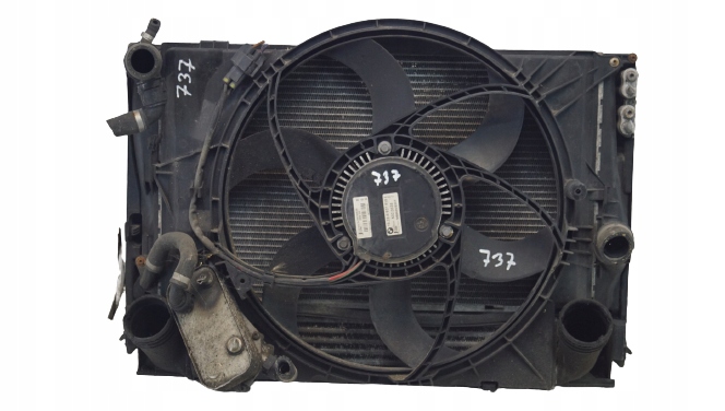 BMW E90 WENTYLATOR CHŁODNICE 2.0D KOMPLET