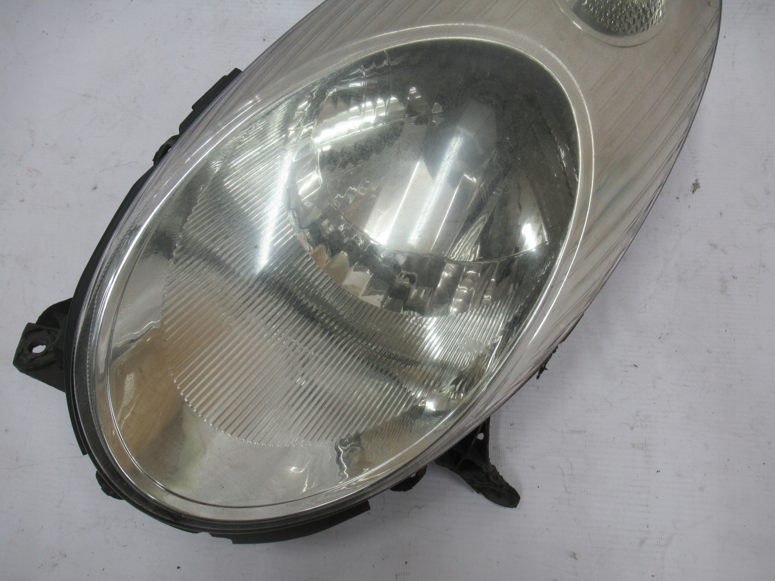 REFLEKTOR light left NISSAN MICRA K12