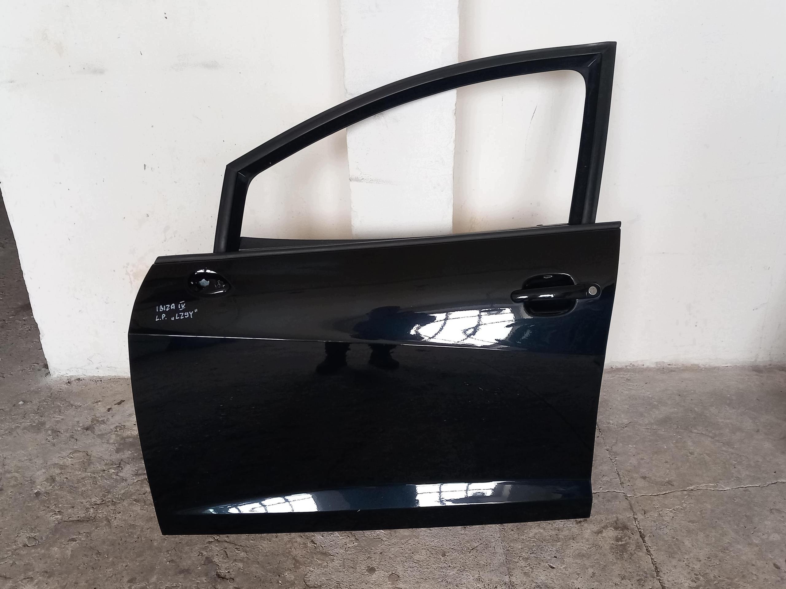 SEAT IBIZA IV 6J complete door left front left front LAKIER LZ9Y OEM