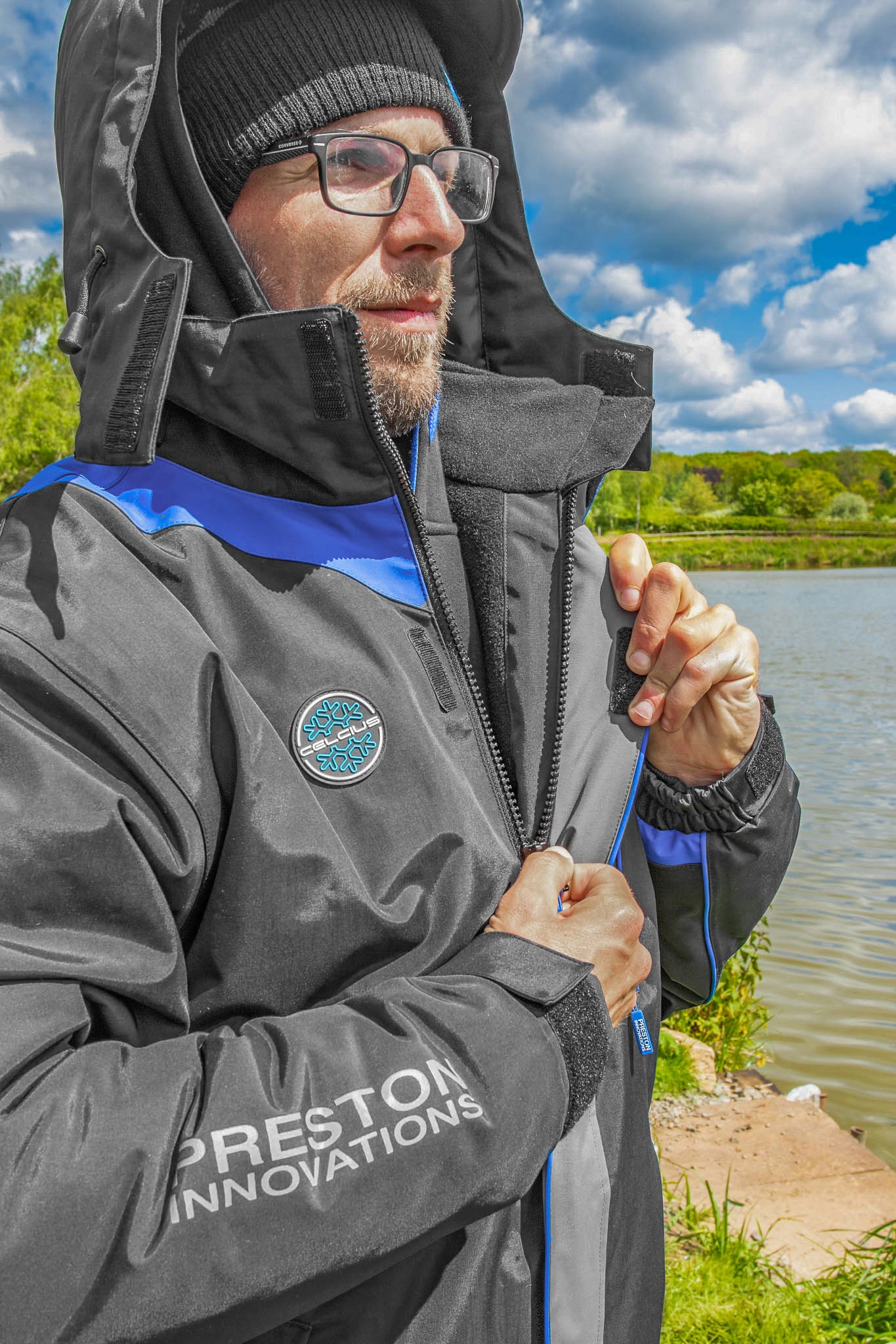 PRESTON CELCIUS SUIT ROZM L - CIEPŁY KOMBINEZON WĘDKARSKI Zawartość kompletu kurtka spodnie ogrodniczki