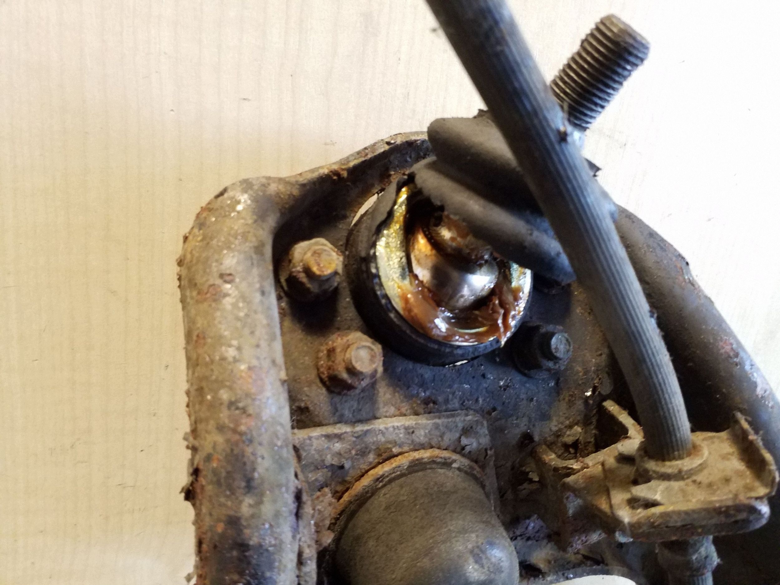arm lower left front OPEL FRONTERA A 2.5 TDS