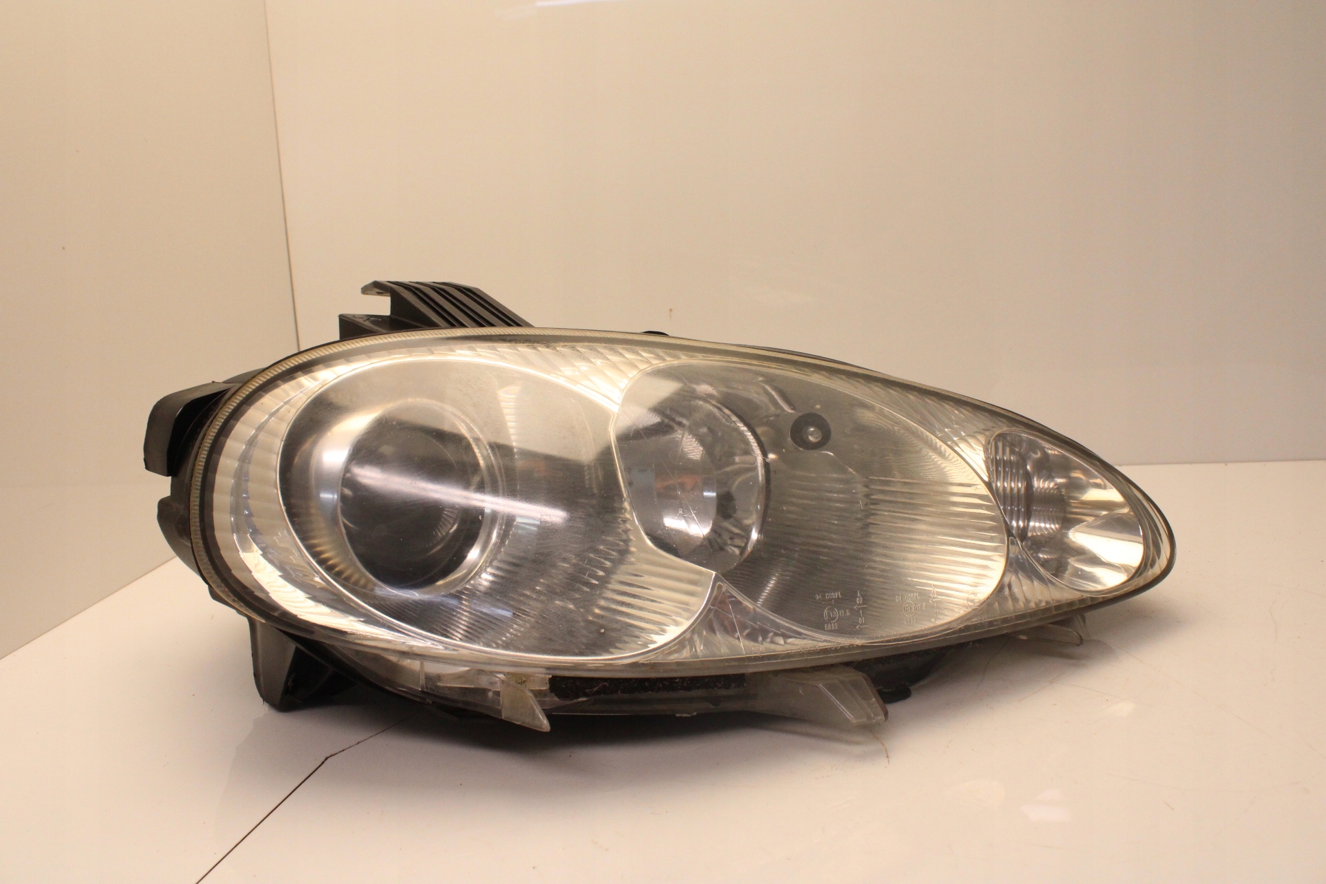 MAZDA MX5 MX 5 NB II 2001R REFLEKTOR PRAWY LAMPA PRAWA PRZEDNIA PRZÓD