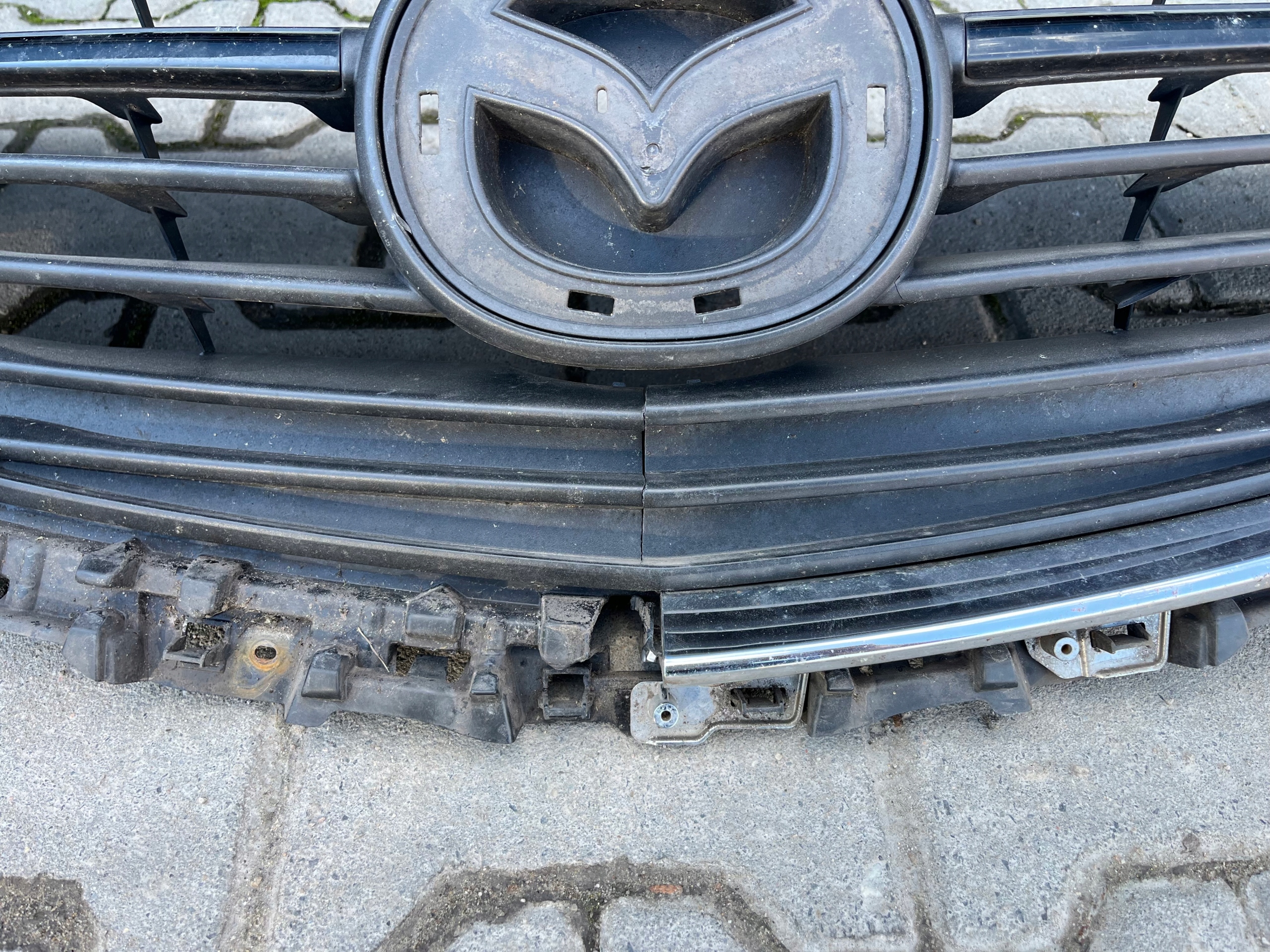 Mazda 6 Grill Grill der Stoßstange