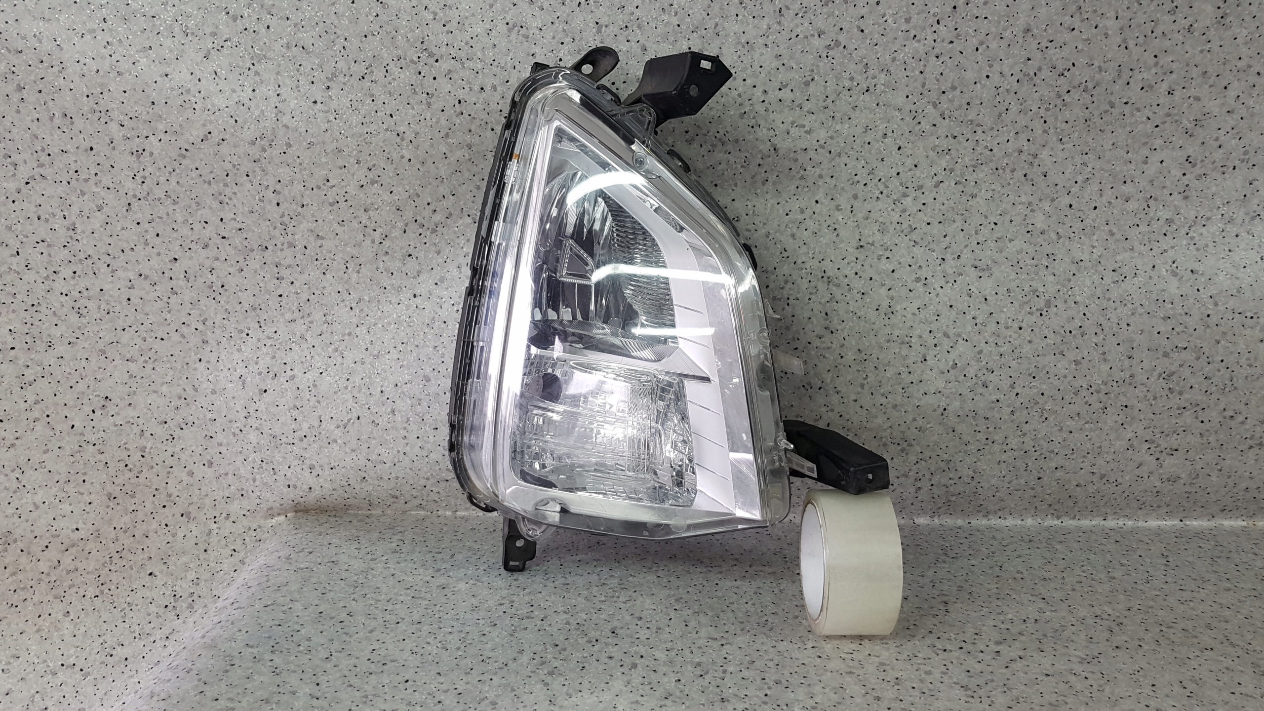 MITSUBISHI ECLIPSE CROSS 2017 - LINKS LED DRL NEBELSCHEINWERFER D 9343