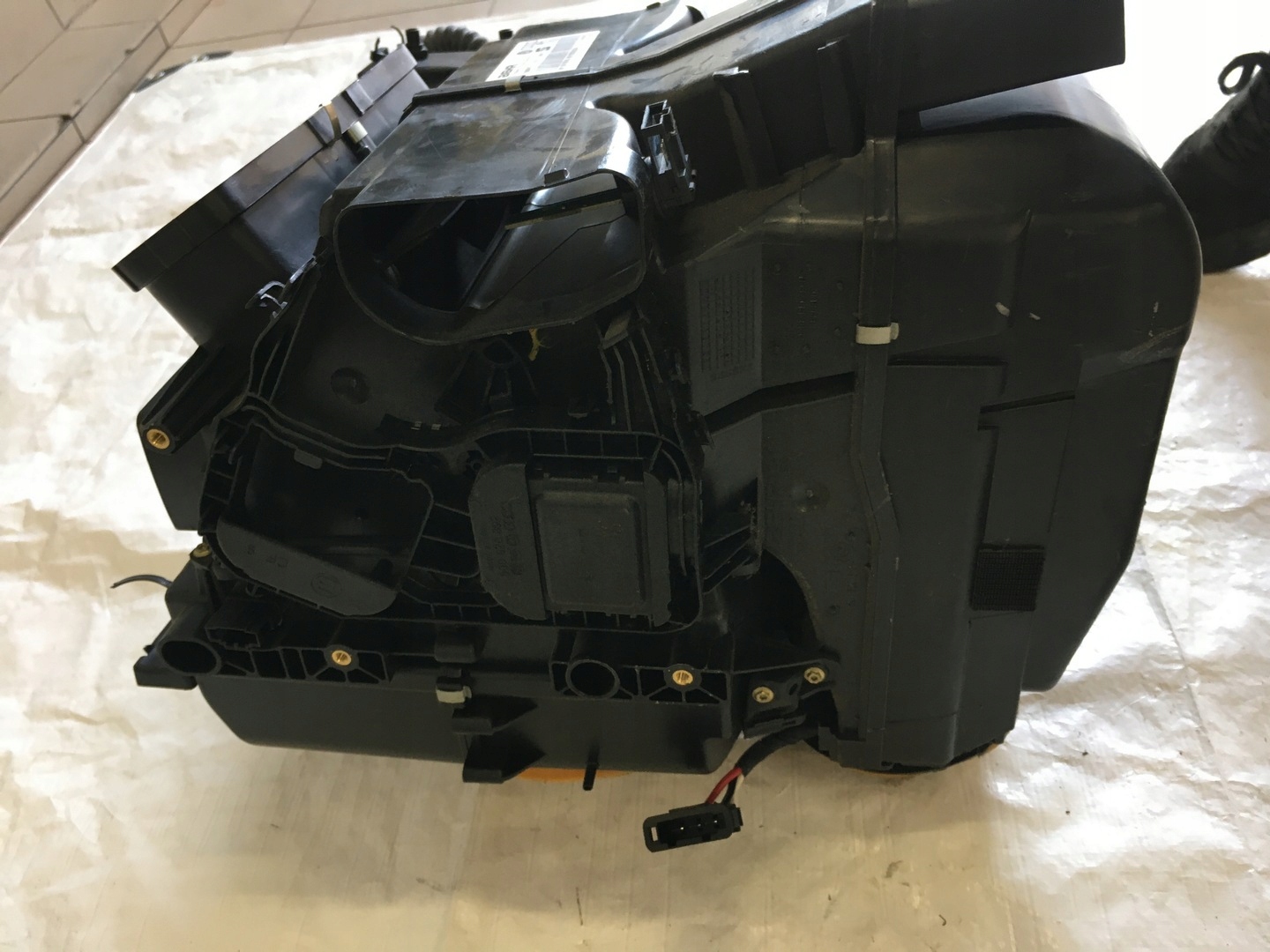 SKODA FABIA I HB радиатор отопителя с европа 6Y1820003AL