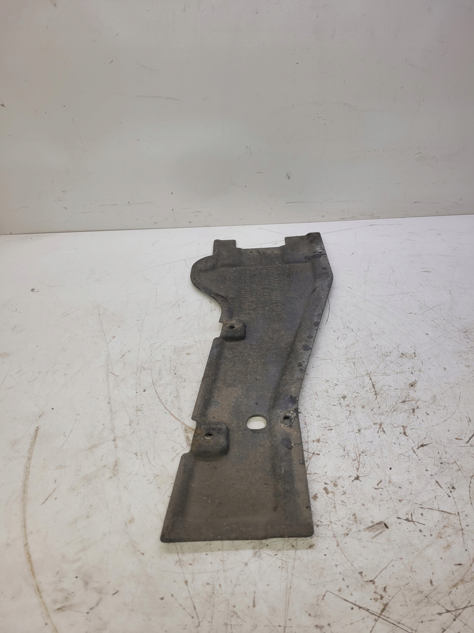 cover chassis rear part AUDI A4 B8 8K0825281