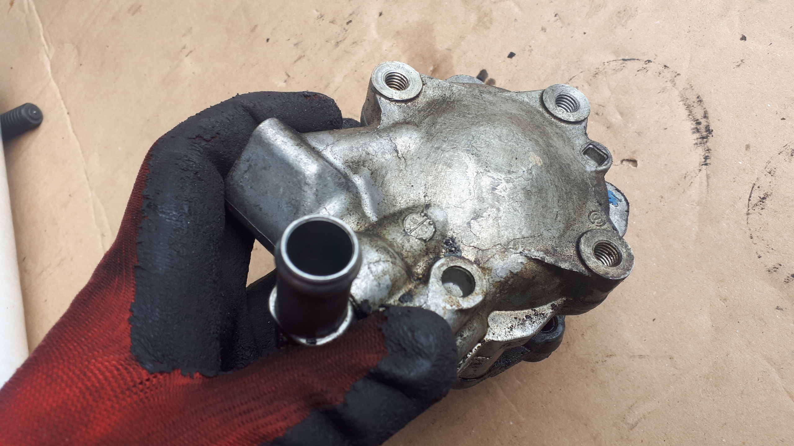 Audi OE 8K0145154J насос гур, рулевой системы