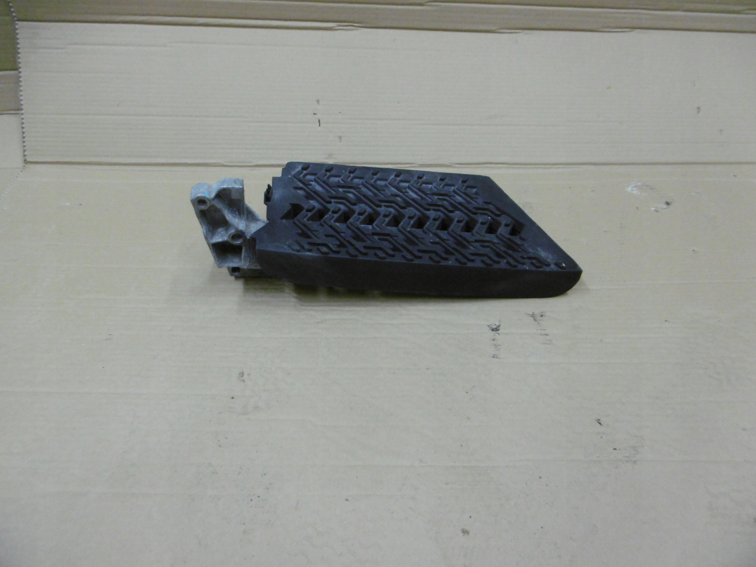 STOPIEŃ STOPIENIEK VOLVO FH 5 84187324