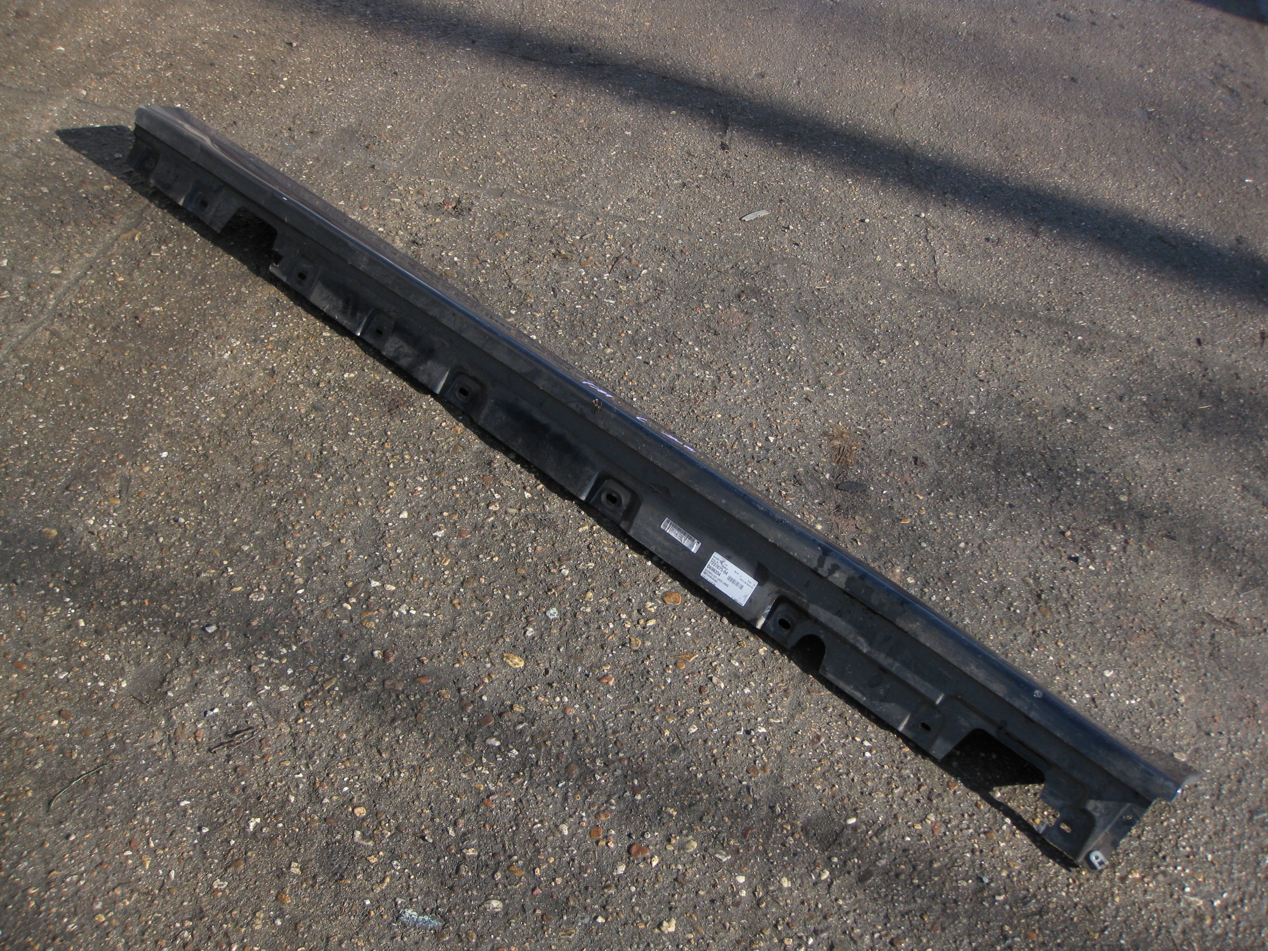 BMW F11 2.5 D 14R moulding cap threshold left 7237075