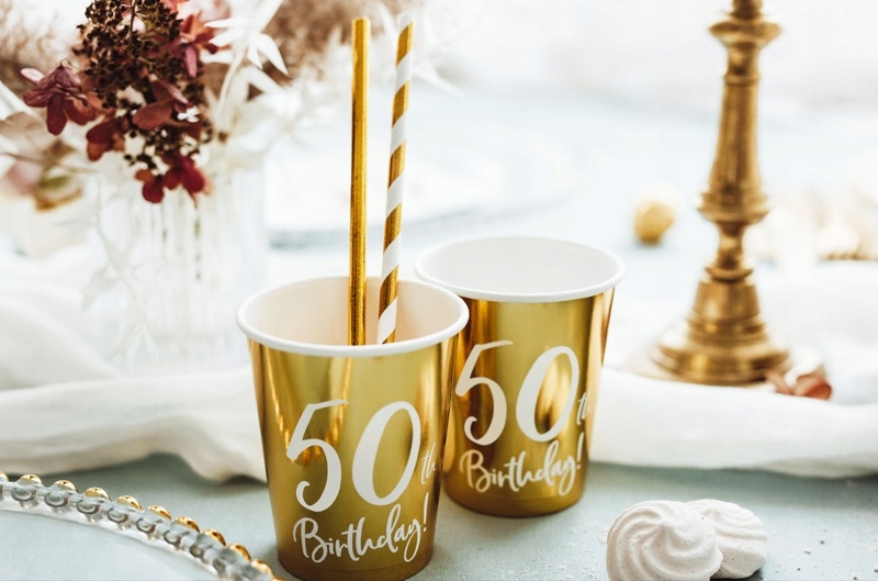 KUBECZKI PAPIEROWE ZŁOTE NA 50 URODZINY 6 SZTUK Pojemność 220 ml