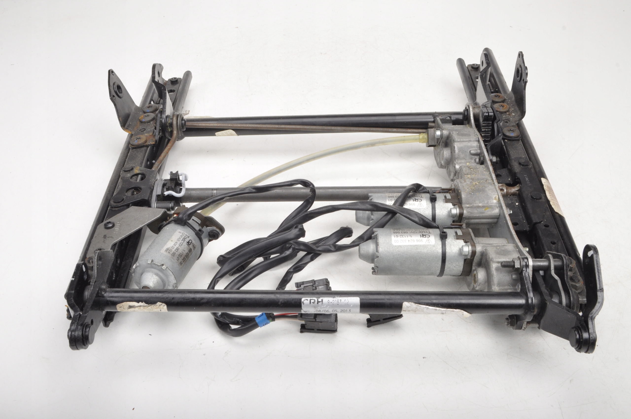 MASERATI GRANTURISMO SILNICZEK FOTELA KOMPLET 13R Car type Passenger cars