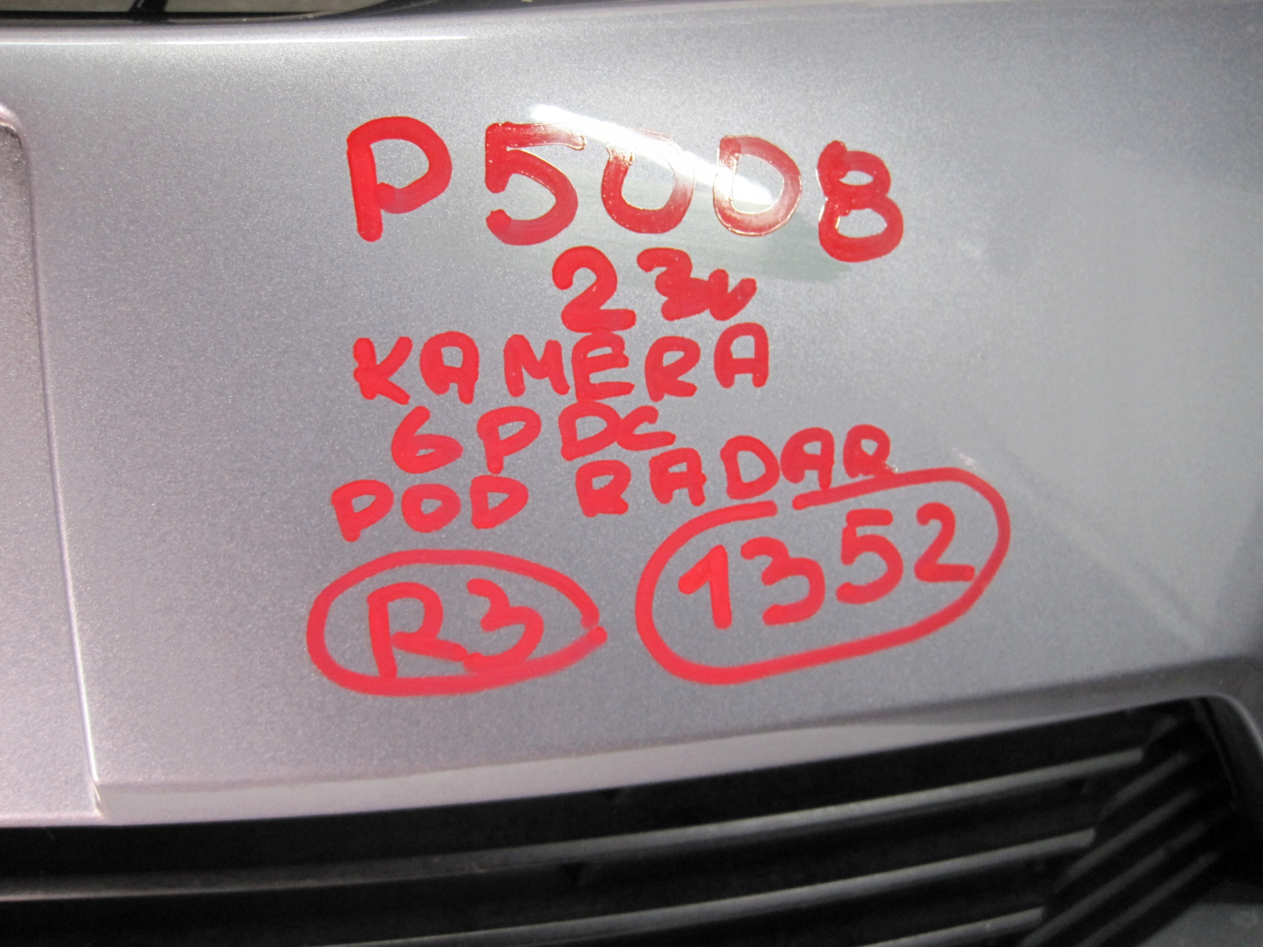 bumper front PEUGEOT 5008 23R 6 PDC KAMERA below RADAR
