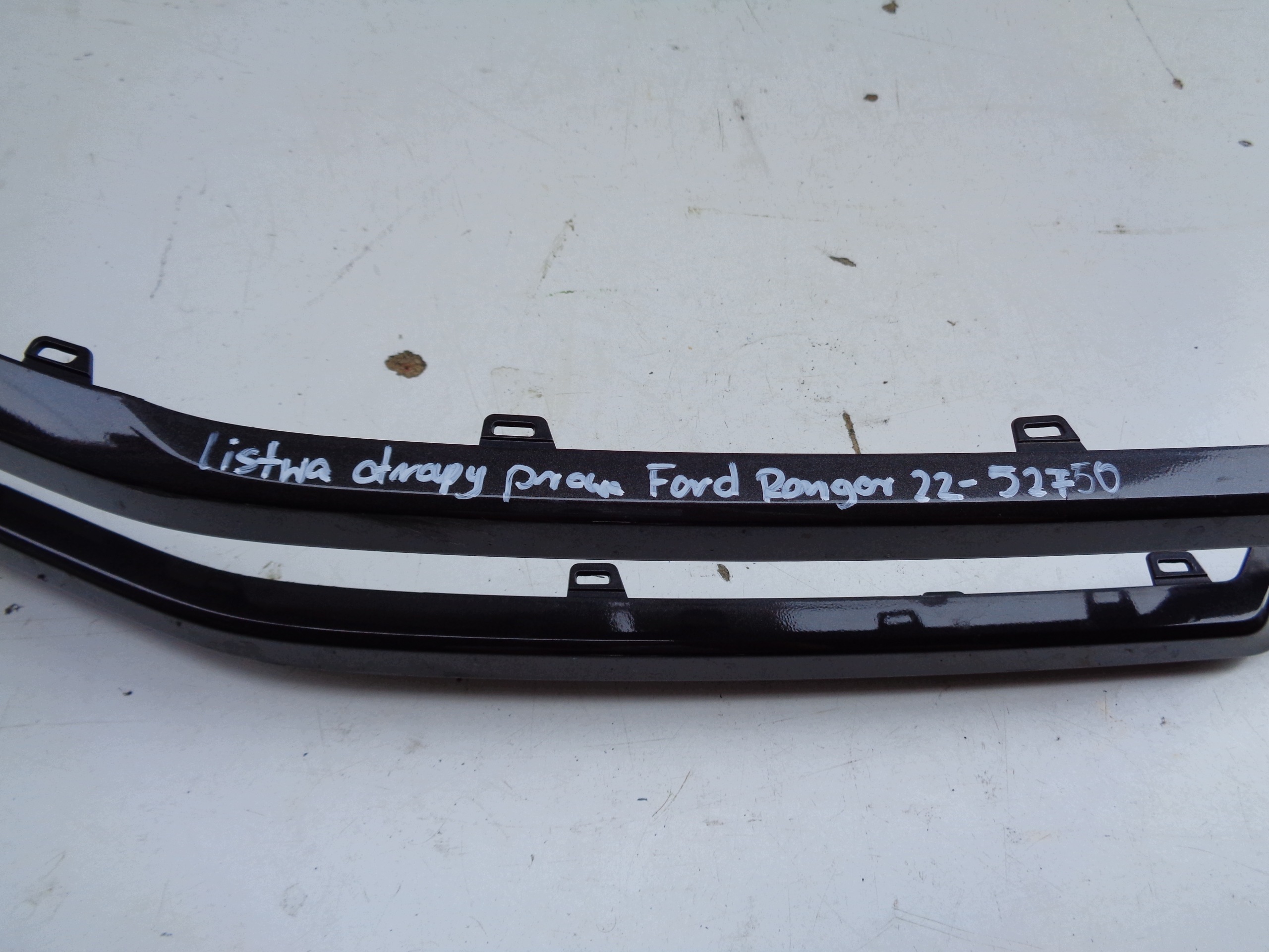 moulding cap grille right FORD RANGER 22- NR 52750