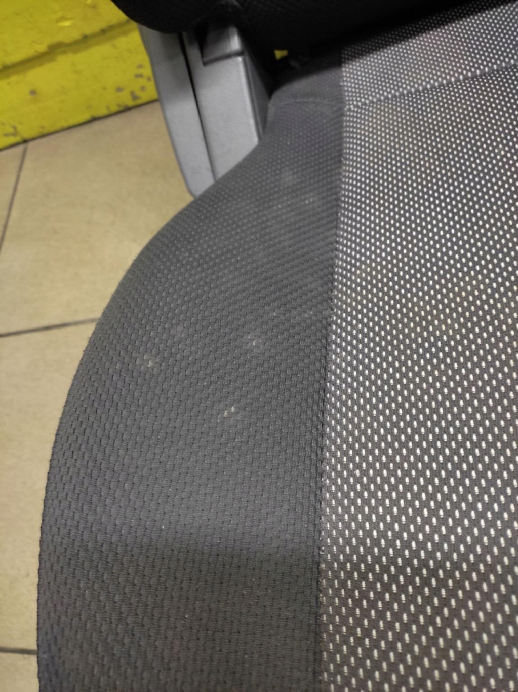 KIA RIO II seats front
