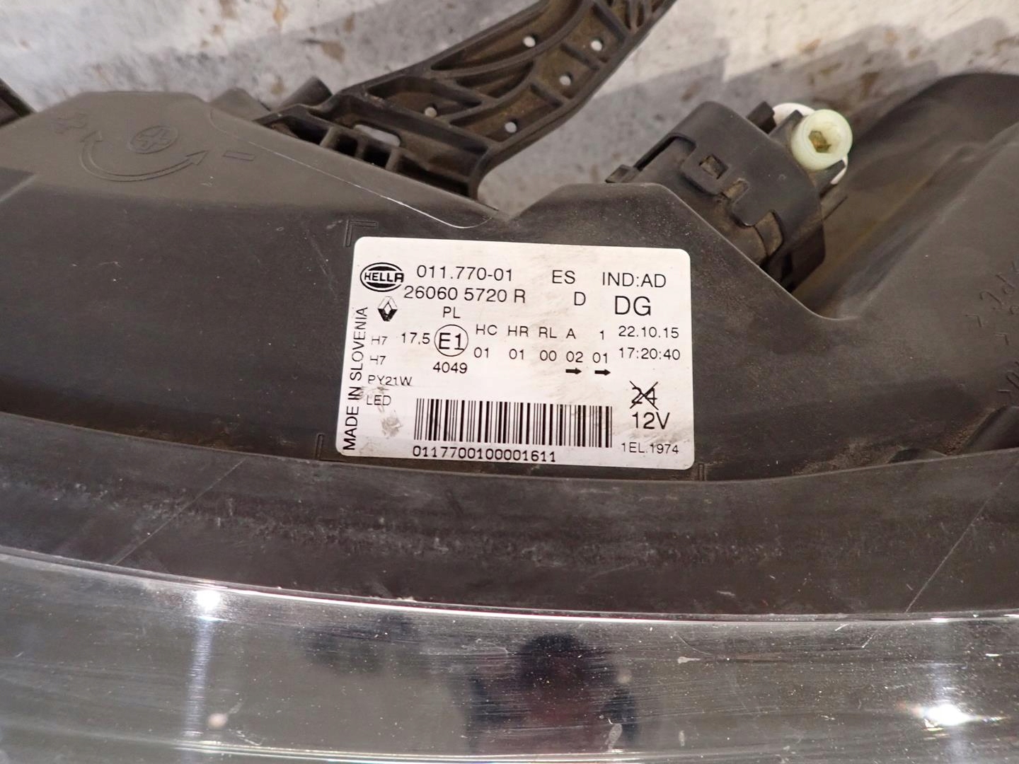 light front front left RENAULT KADJAR 2015- LED 260605720