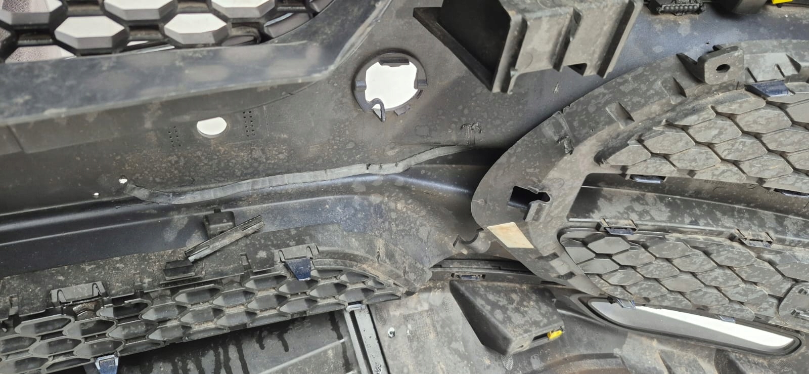 JAGUAR F-PACE 15- bumper front front SPR PDC HK83-17F003-A