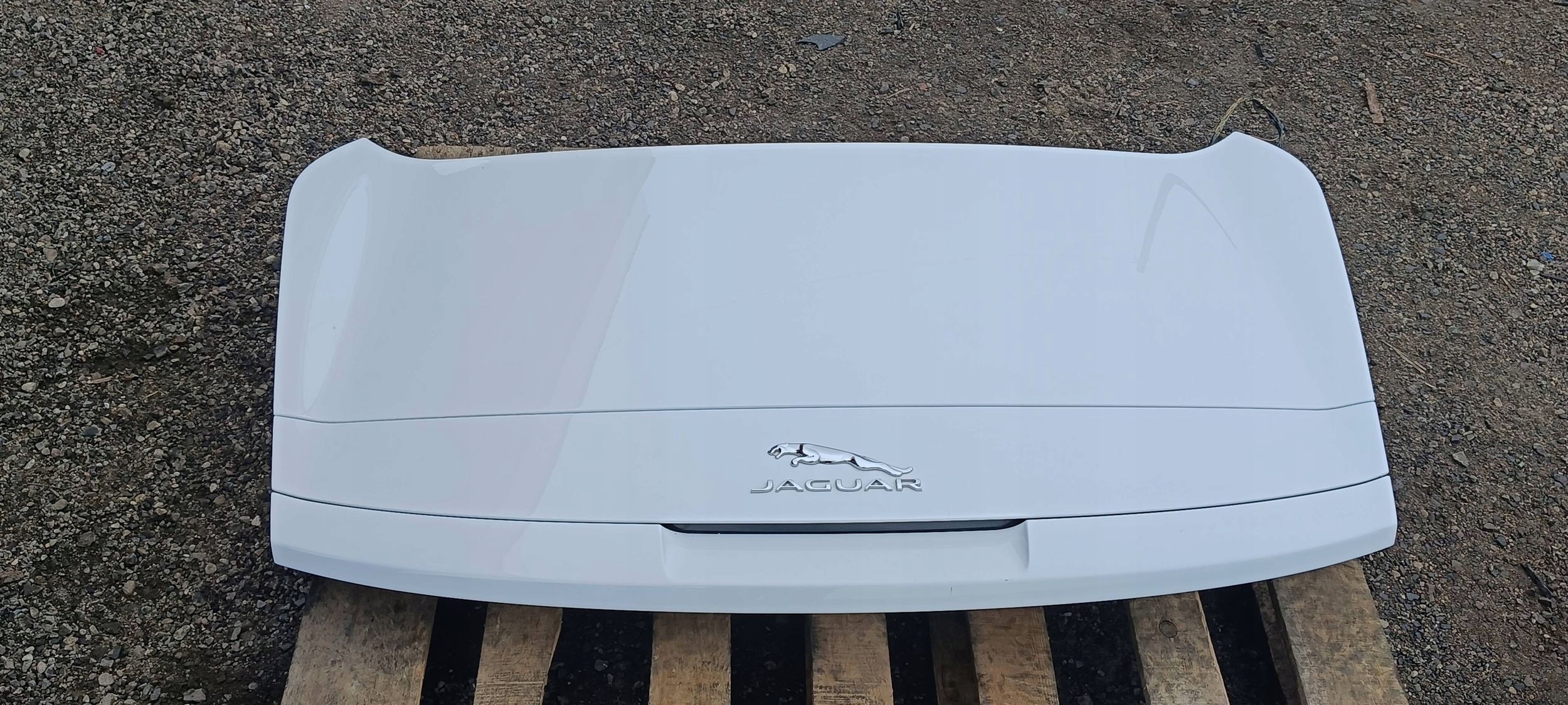 trunk door boot spoiler Jaguar F-type cabrio 2013
