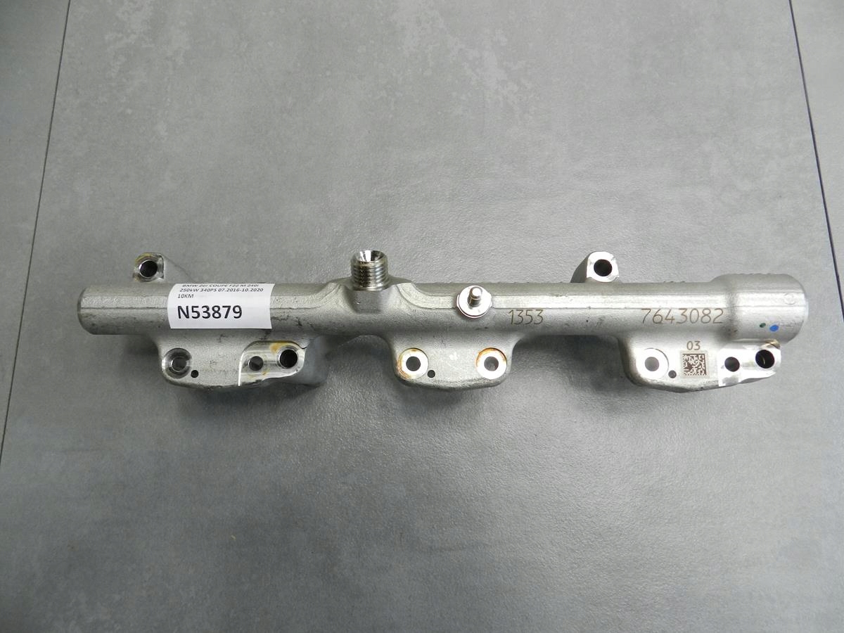 BMW 2 F22 M240i Rampe injection 7643082