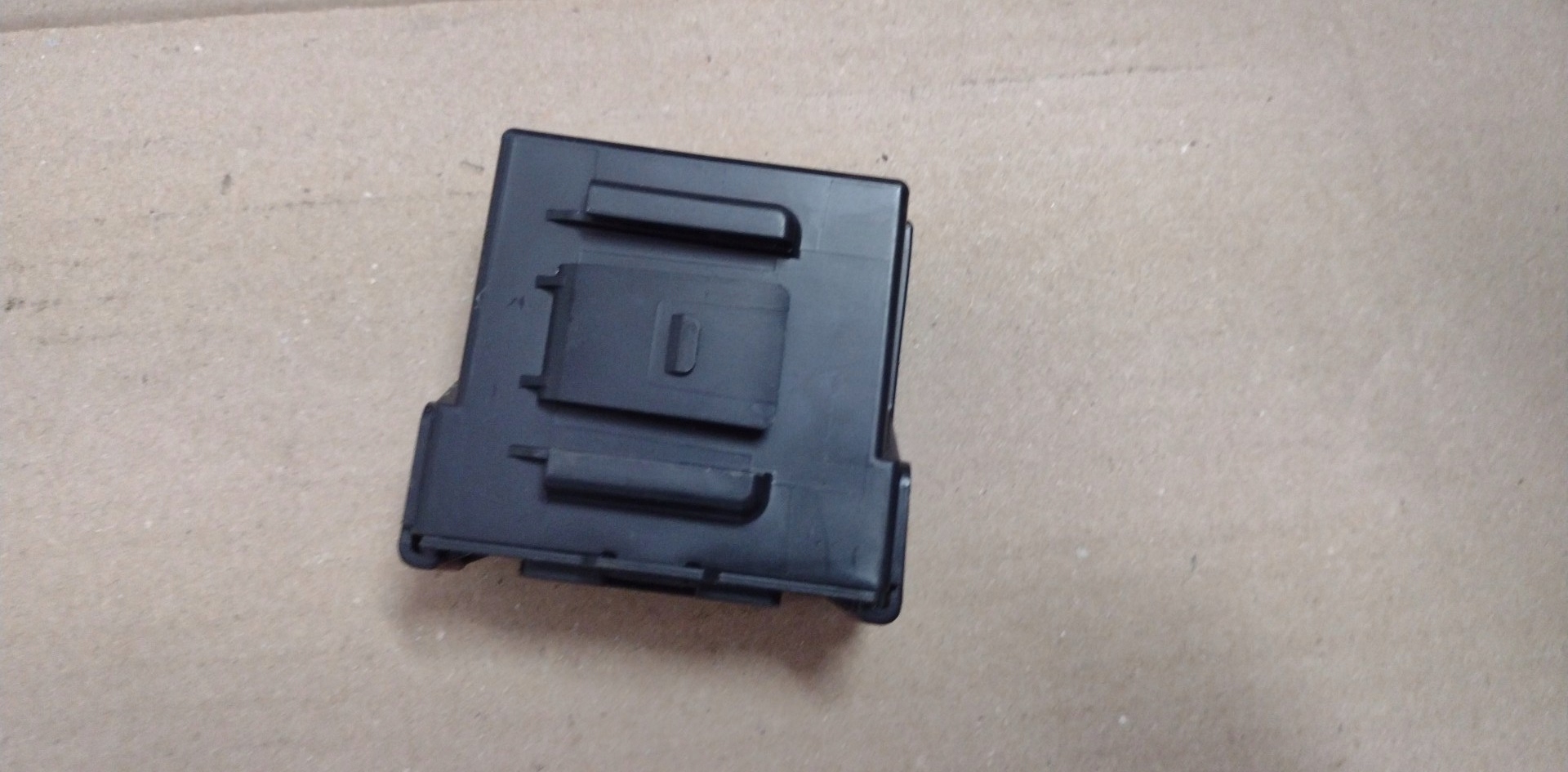 MODUŁ RADIA RENAULT CAPTUR II ESPACE V 284E79599R 284E79599R za 120 zł ...