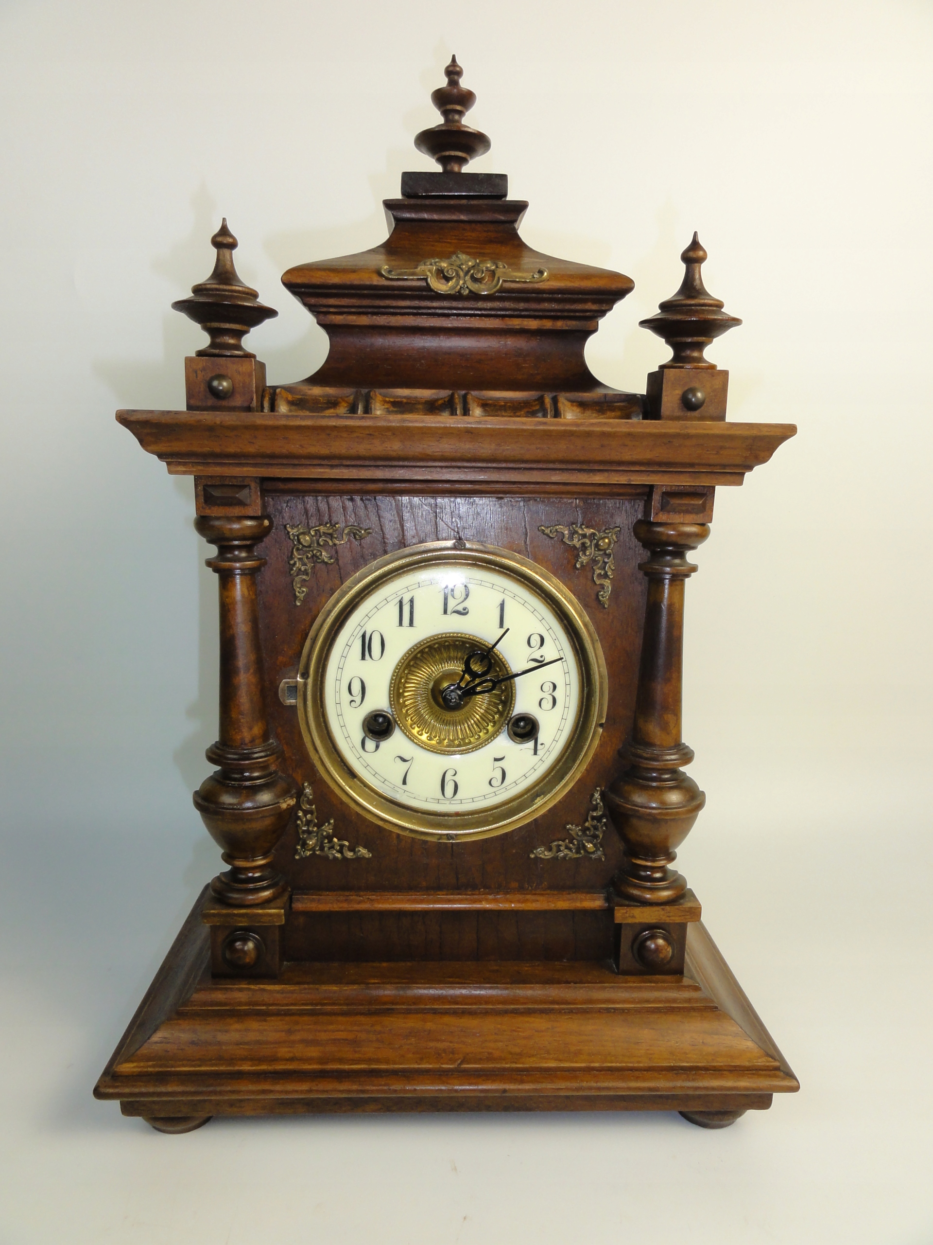 HAU ZEGAR KOMINKOWY KAPLICZKA ORZECH