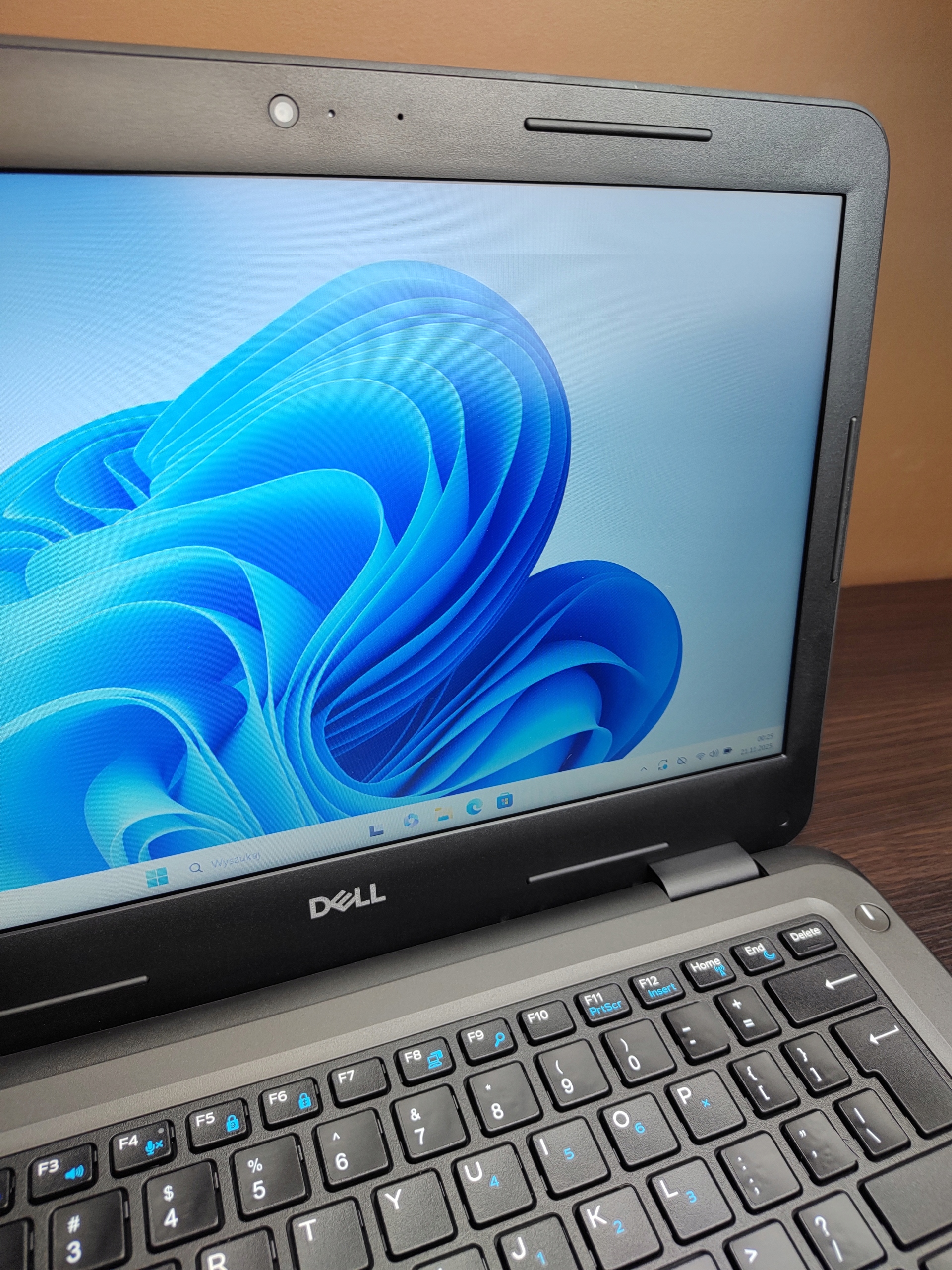 Dell Latitude 3310
