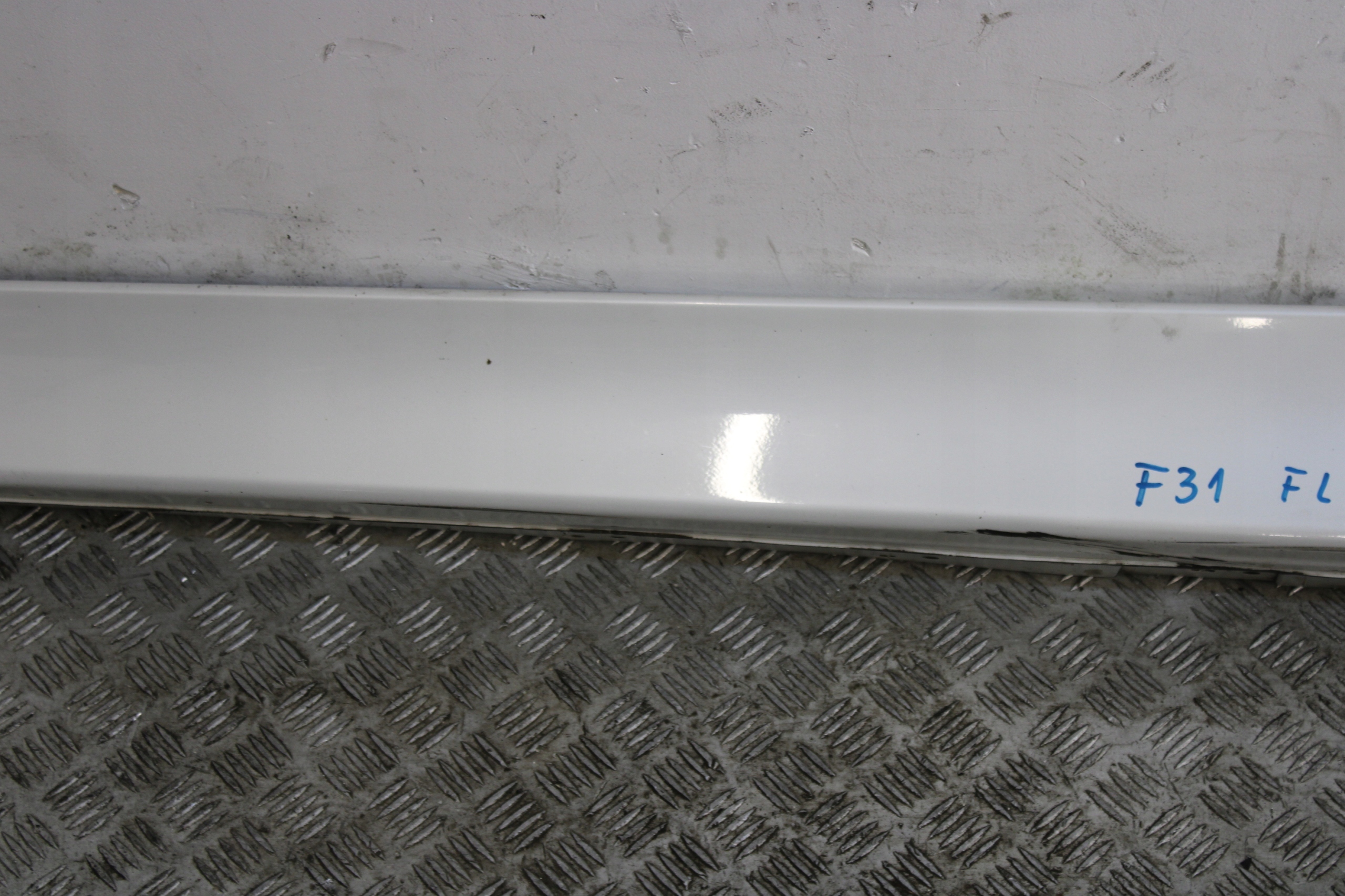 cap threshold left threshold left BMW 3 F30 F31 LIFT 7256911