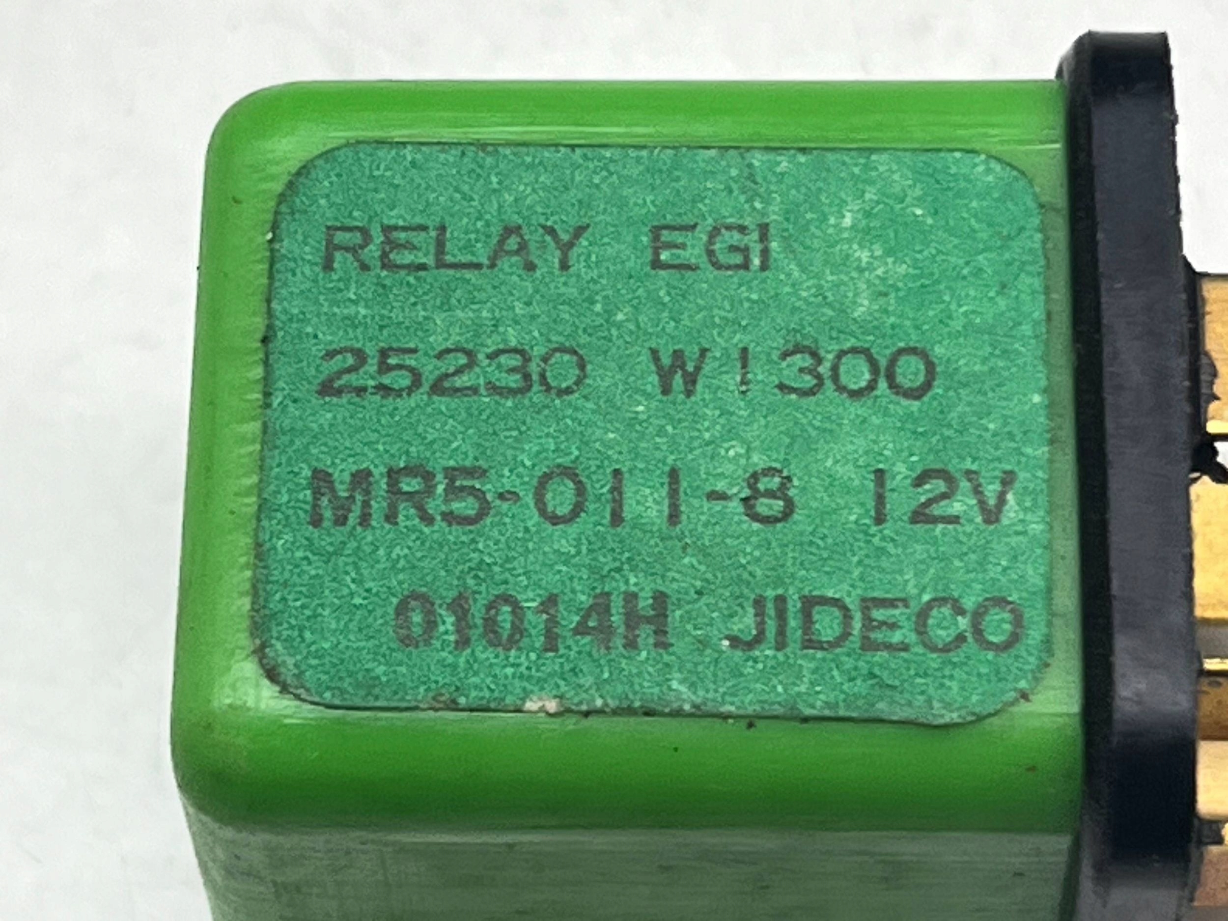 NISSAN relay plugs ZAROWYCH 25230W1300 !J