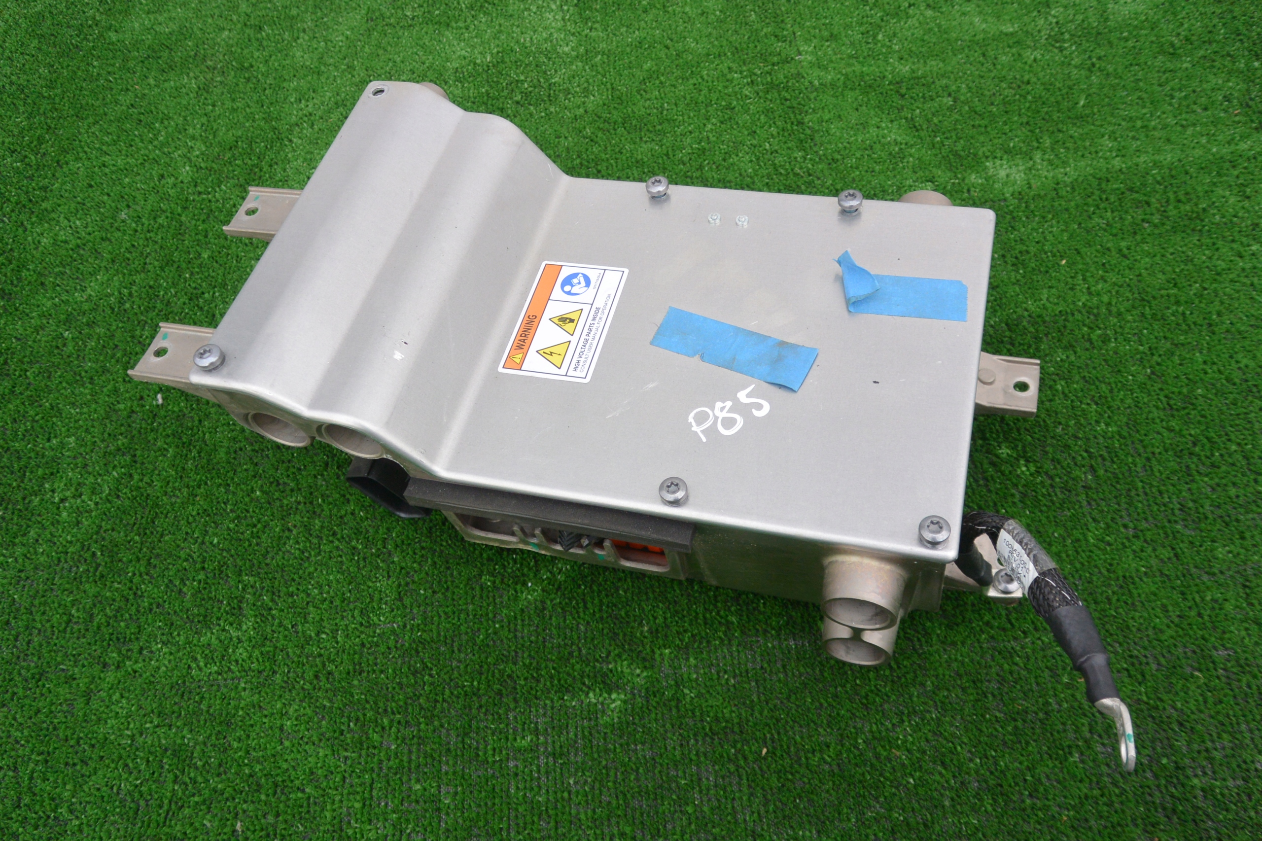 TESLA МОДЕЛЬ S РЕГУЛЯТОР NAPIECIA 12-16 P85