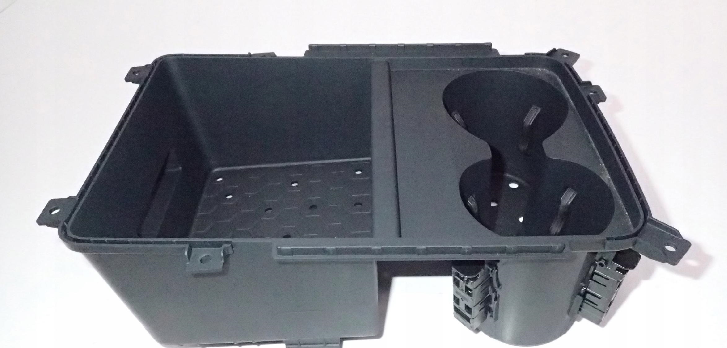 вклад бардачок консоль Audi Q5 SQ5 80A FY 80A864981