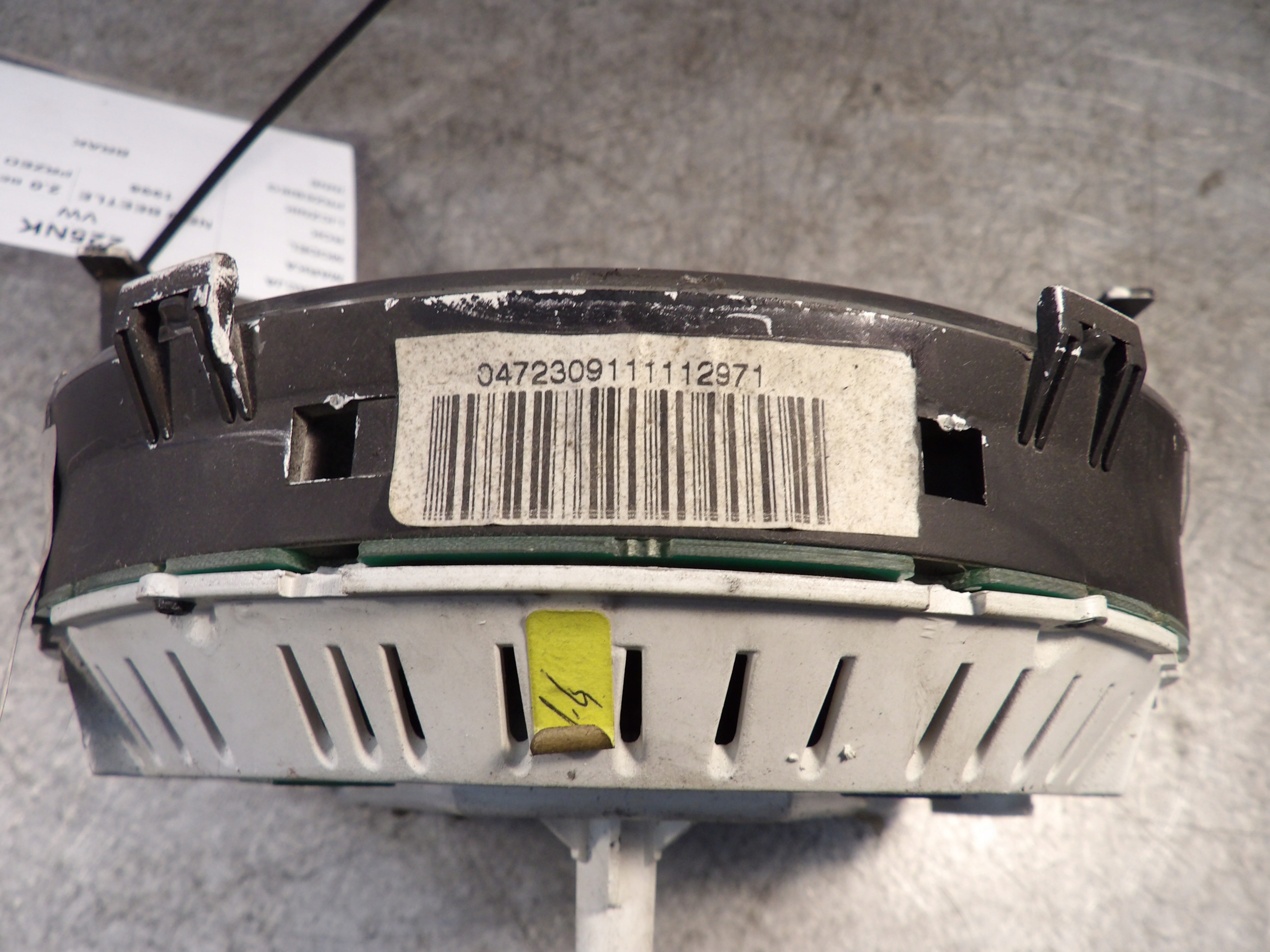VW New Beetle and dials 1CO919950D 47032 47025