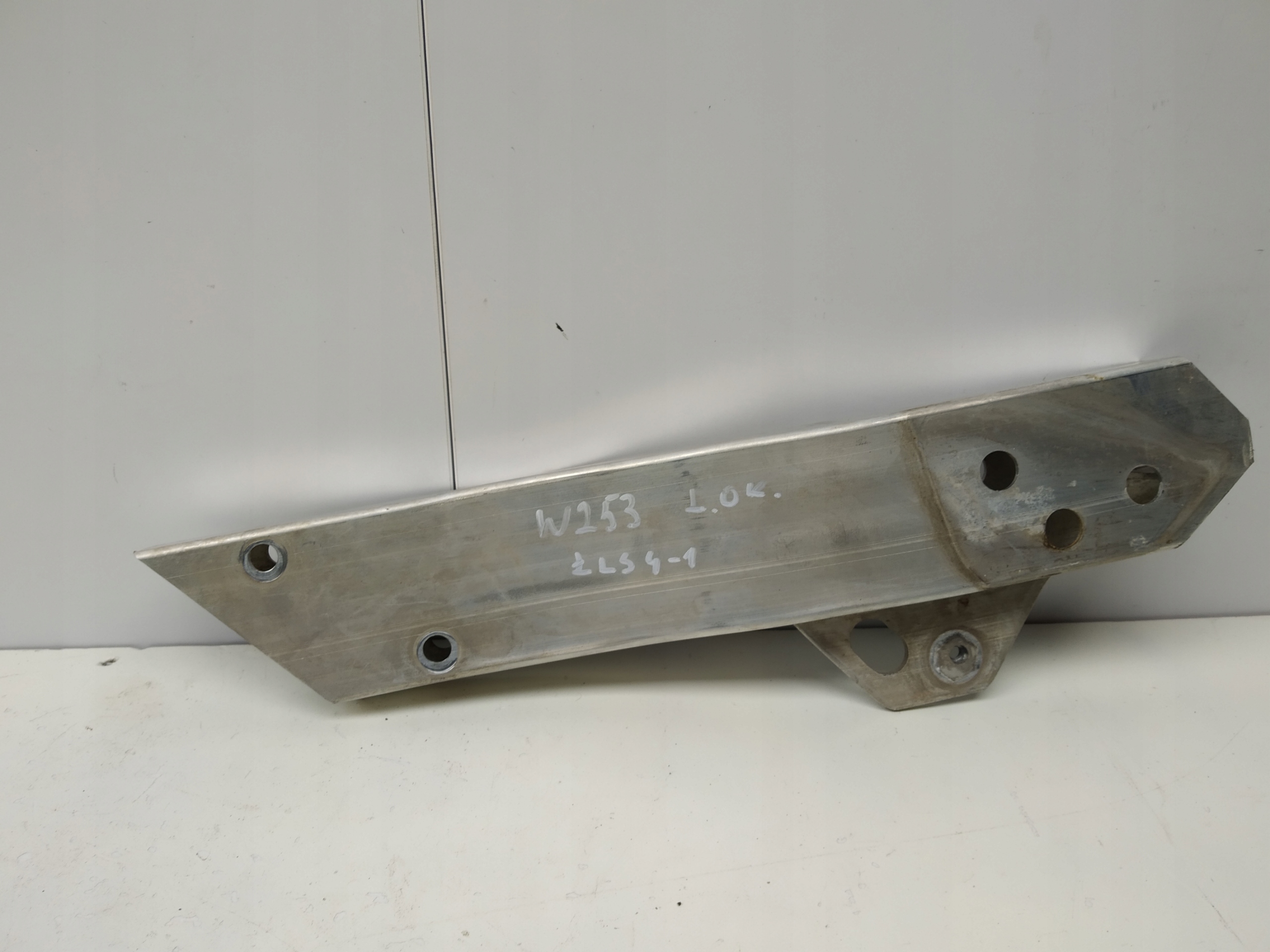 2015r + Mercedes GLC W253 console part pillar left right supports front