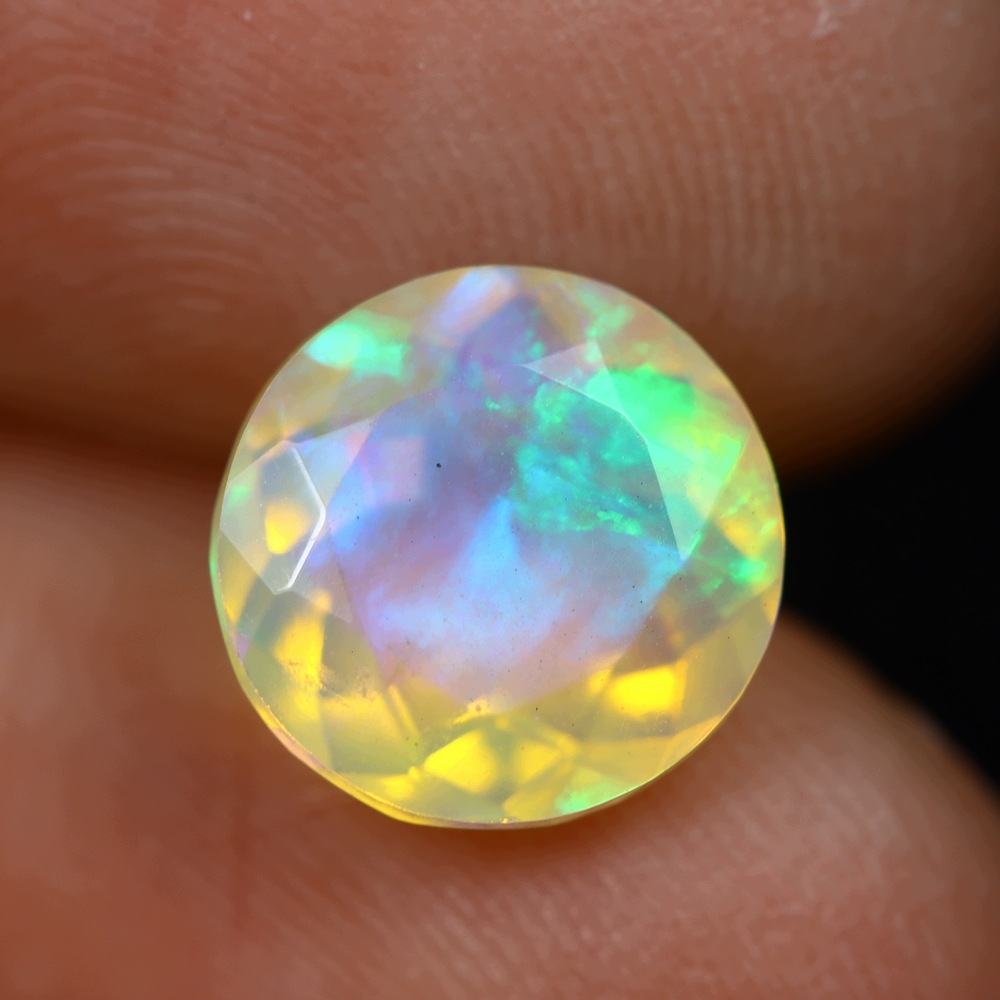 Přírodní opál 1.97 ct Kulatý Etiopie certifikát Wbd