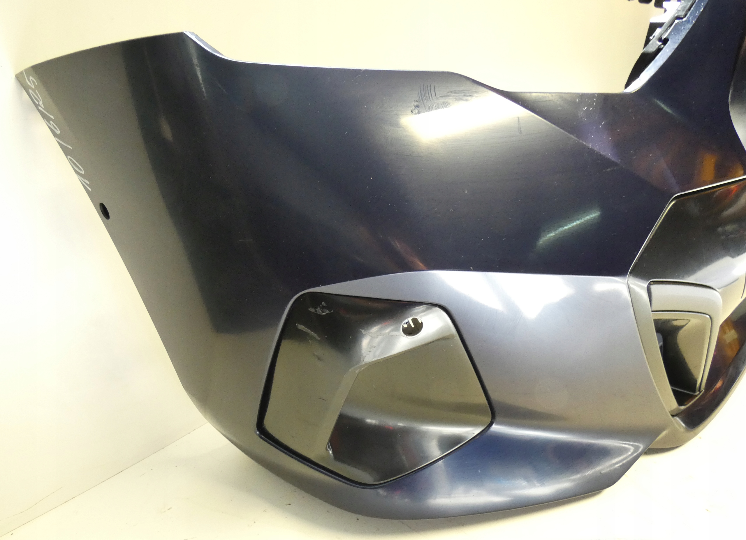 BMW 5 G60 G61 m-packet 8084653 below 6 PDC 2023- bumper front front