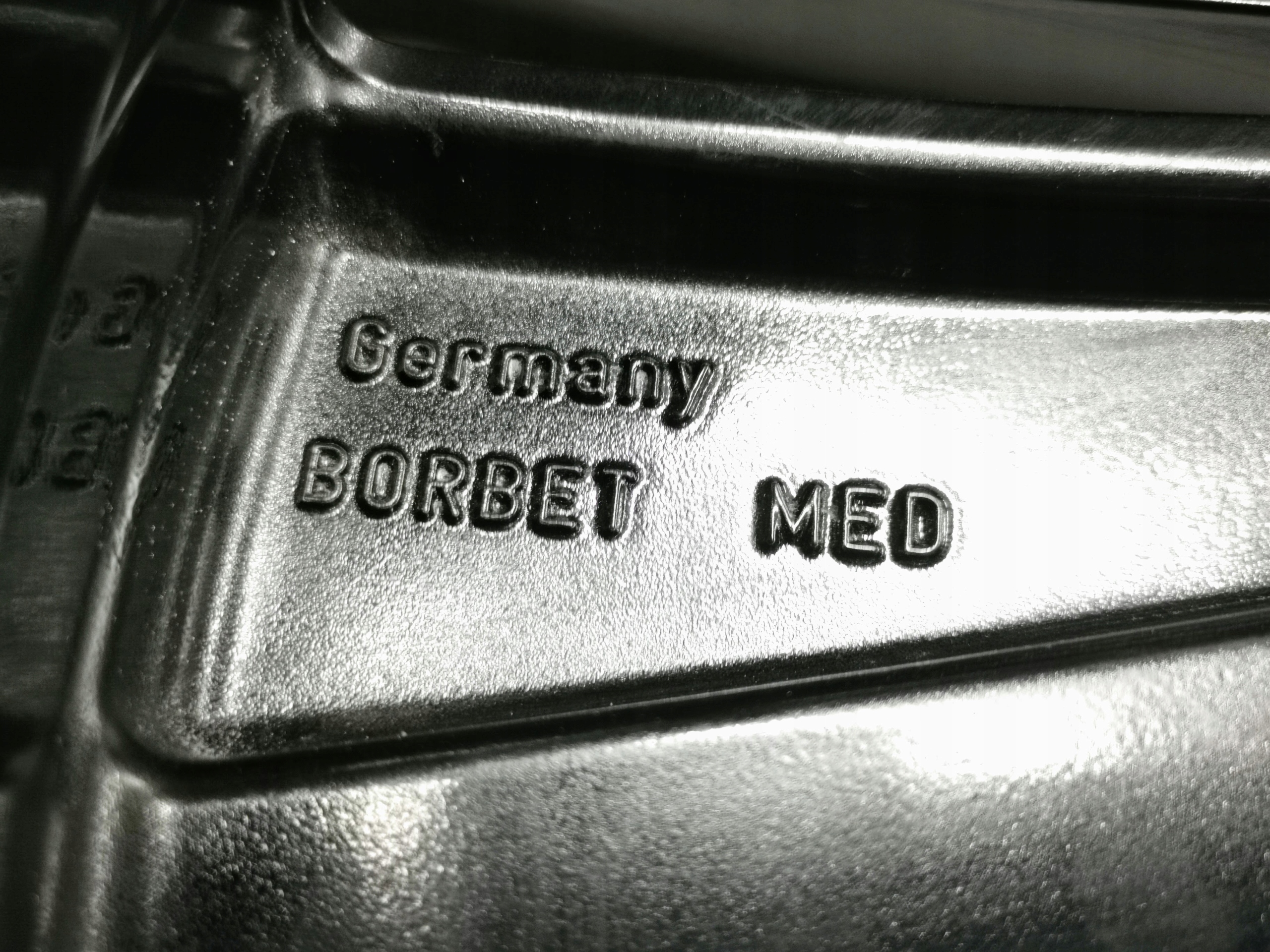 ALUFELGI 19' VW ARTEON 8x19 ET40 3G8601025P KPL Kolor Srebrny