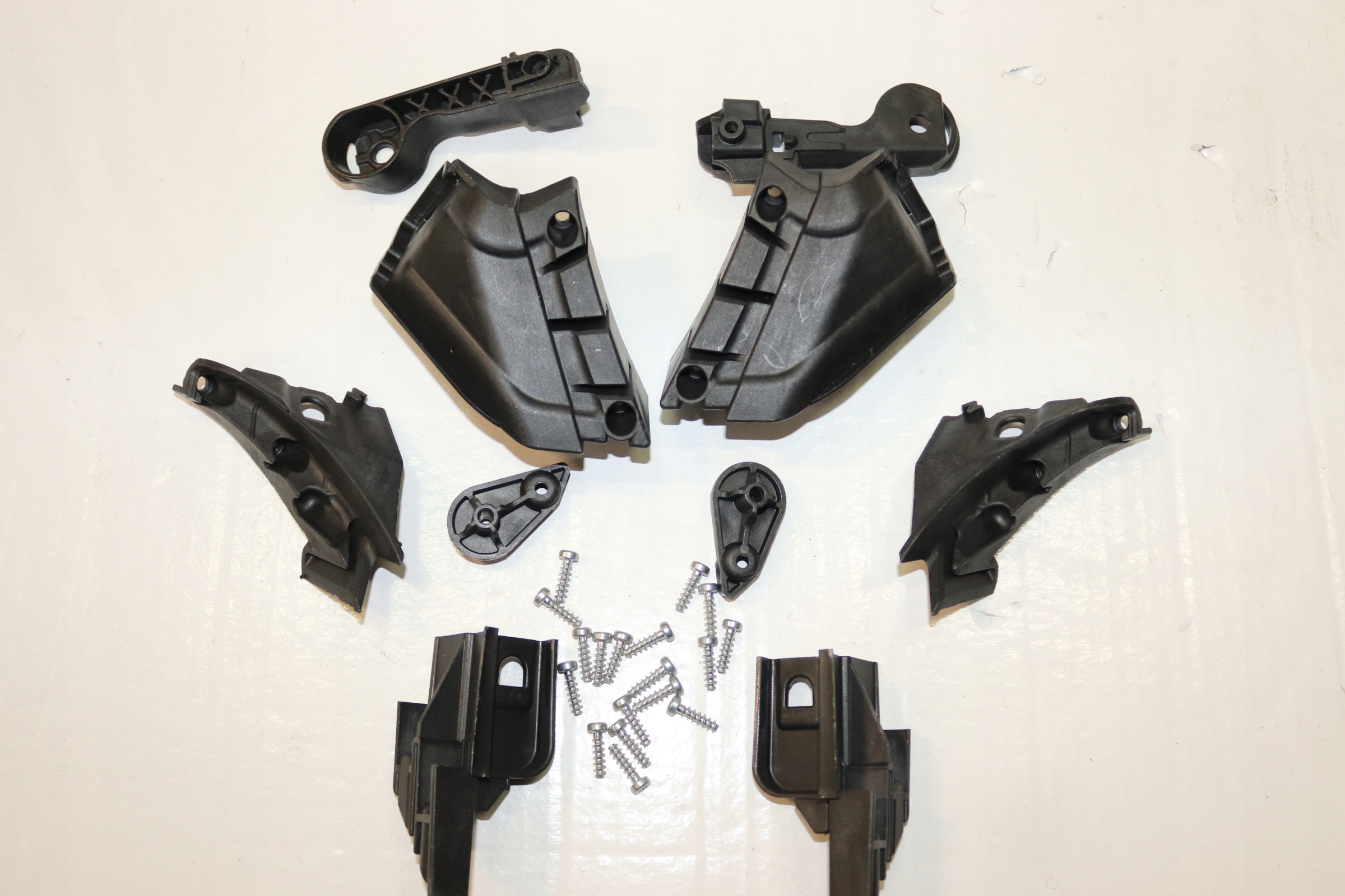 13335737 - OPEL ASTRA J IV КОМПЛЕКТ ДЛЯ РЕМОНТА ФАР KPL.GM