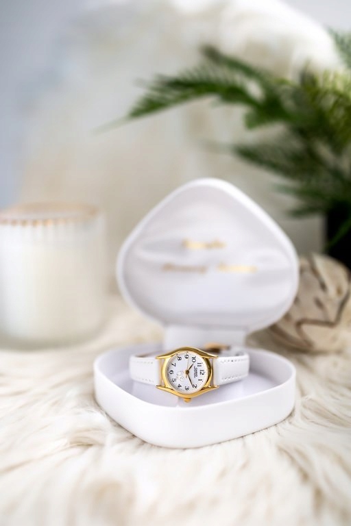 Prezentowe pudełko na zegarek - serce - komunia Kod producenta 5903981749140