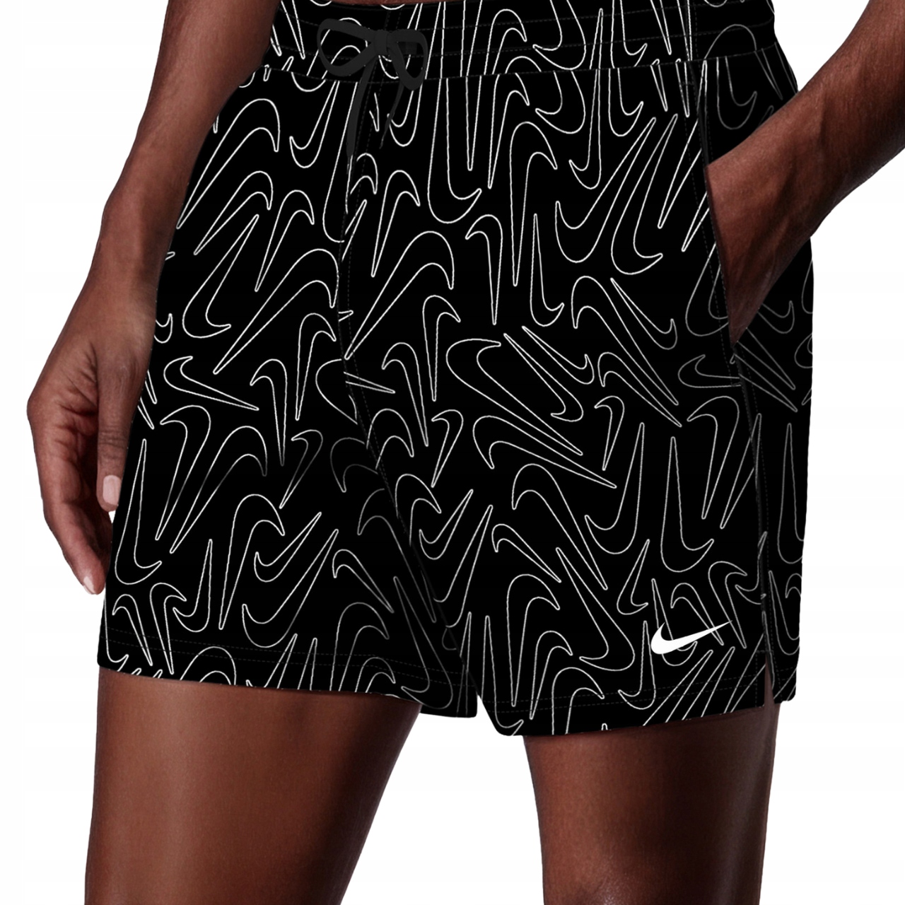 Kraťasy do plavek Nike Breaker Tossed Swoos 5" Volley černé NESSG572 L