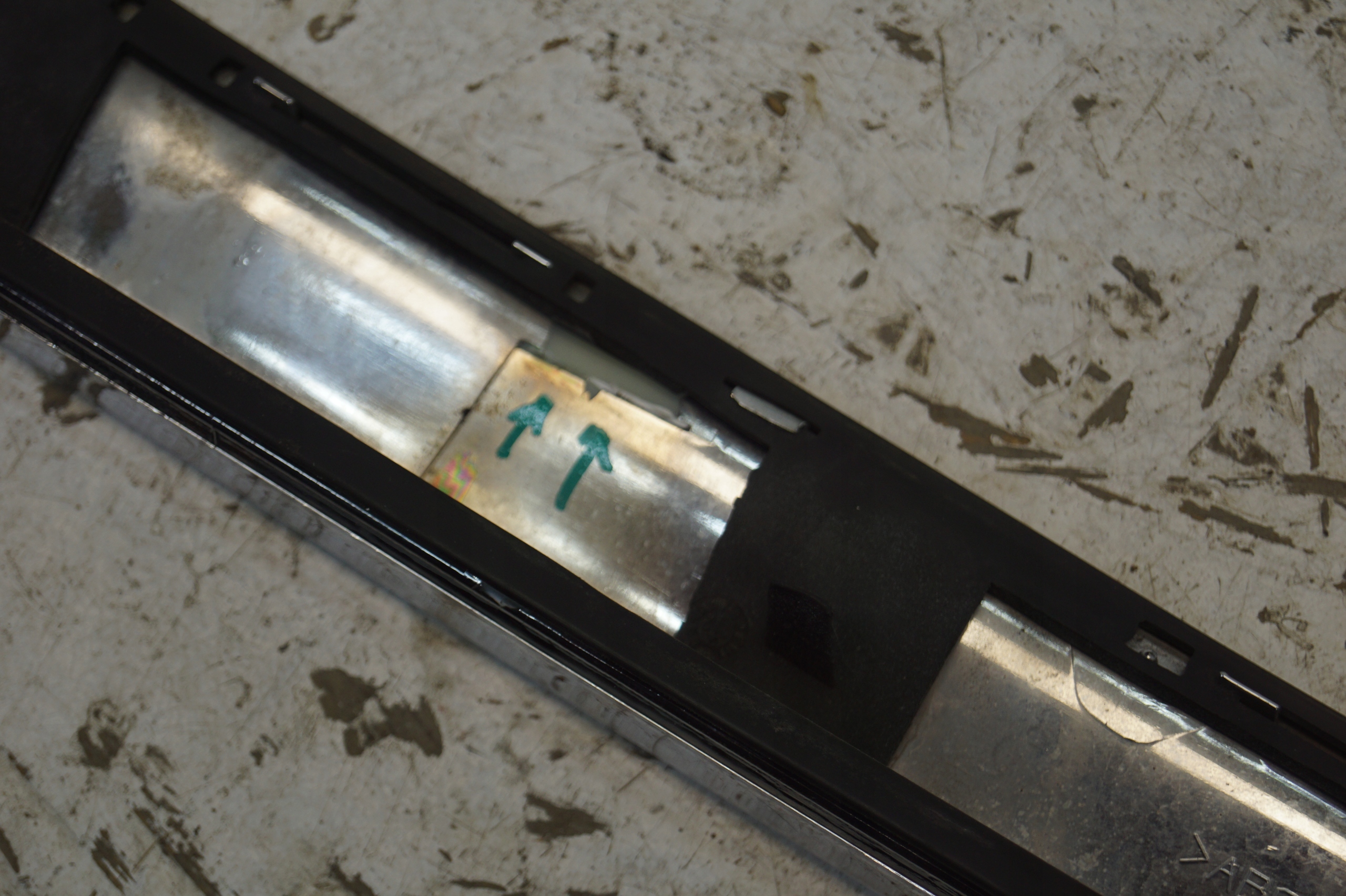 молдинг хром крыла левый CITROEN DS5 9802824577