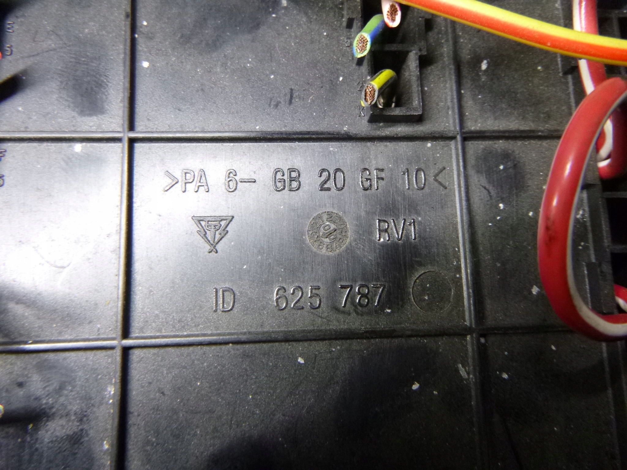 SMART FORTWO 450 0.6T MODULE FUSIBLES BSI