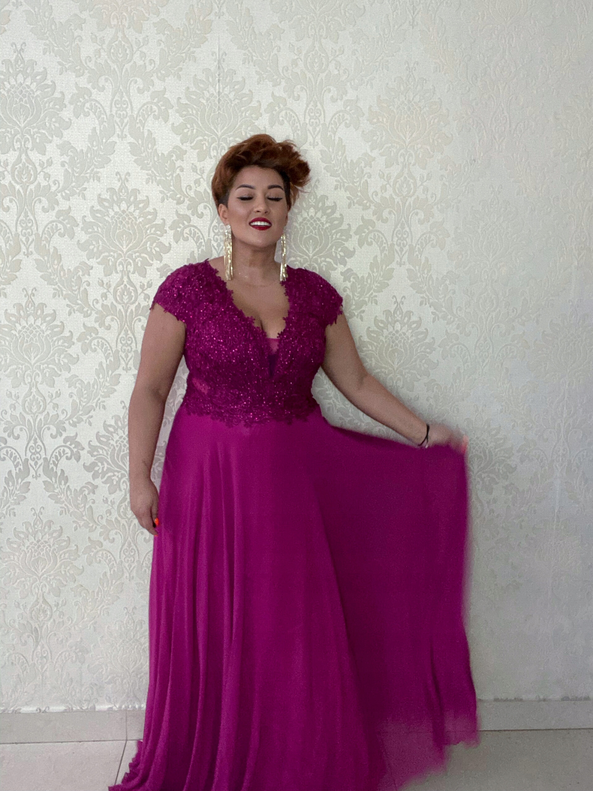 Šaty Na Svatební Hostinu Dagna Dlouhá Purpurová 40