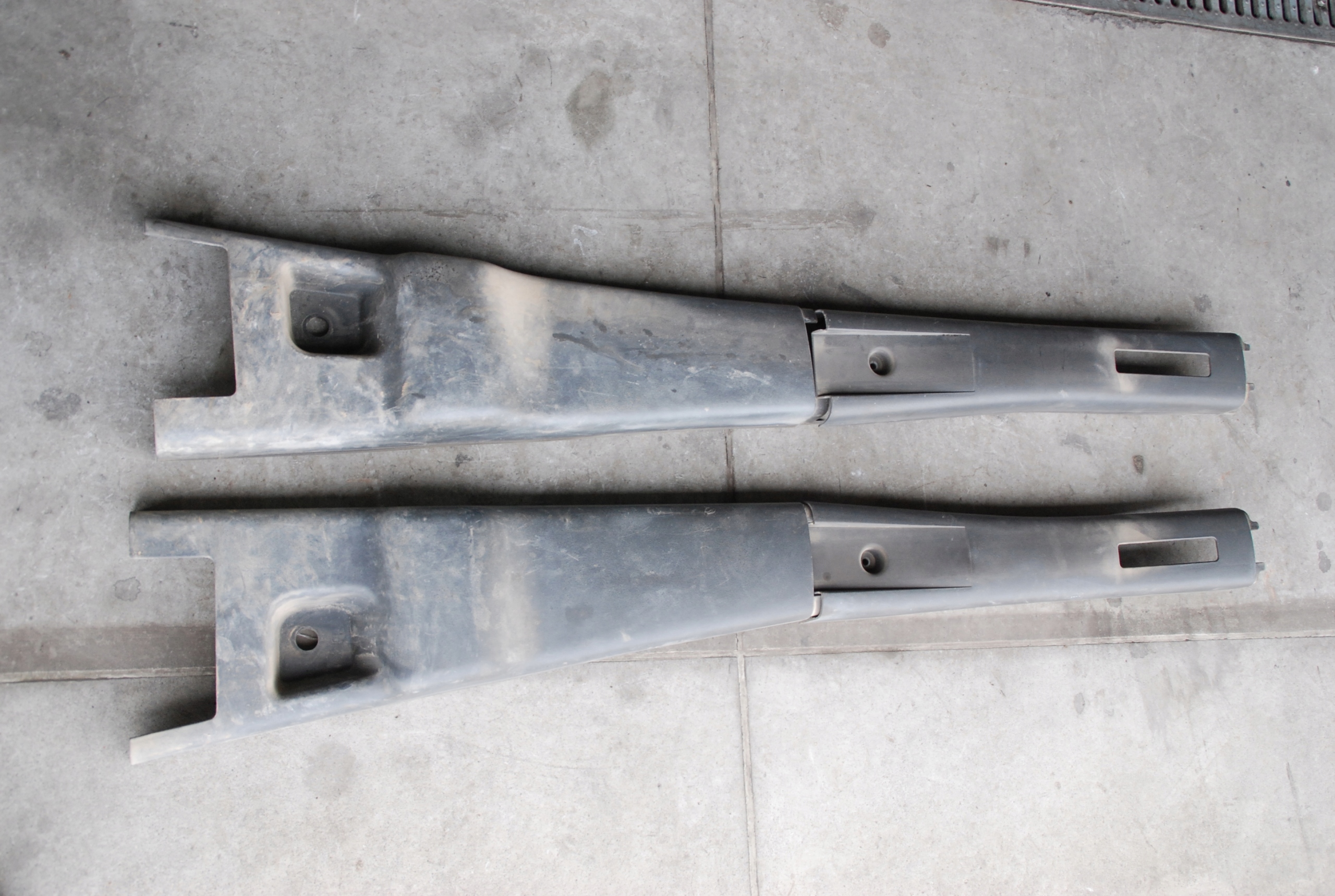 IVECO DAILY DUBEL КАБІНА 99-06 ПЛАНКА ВНУТРІШНЬОЇ СТІЙКИ,