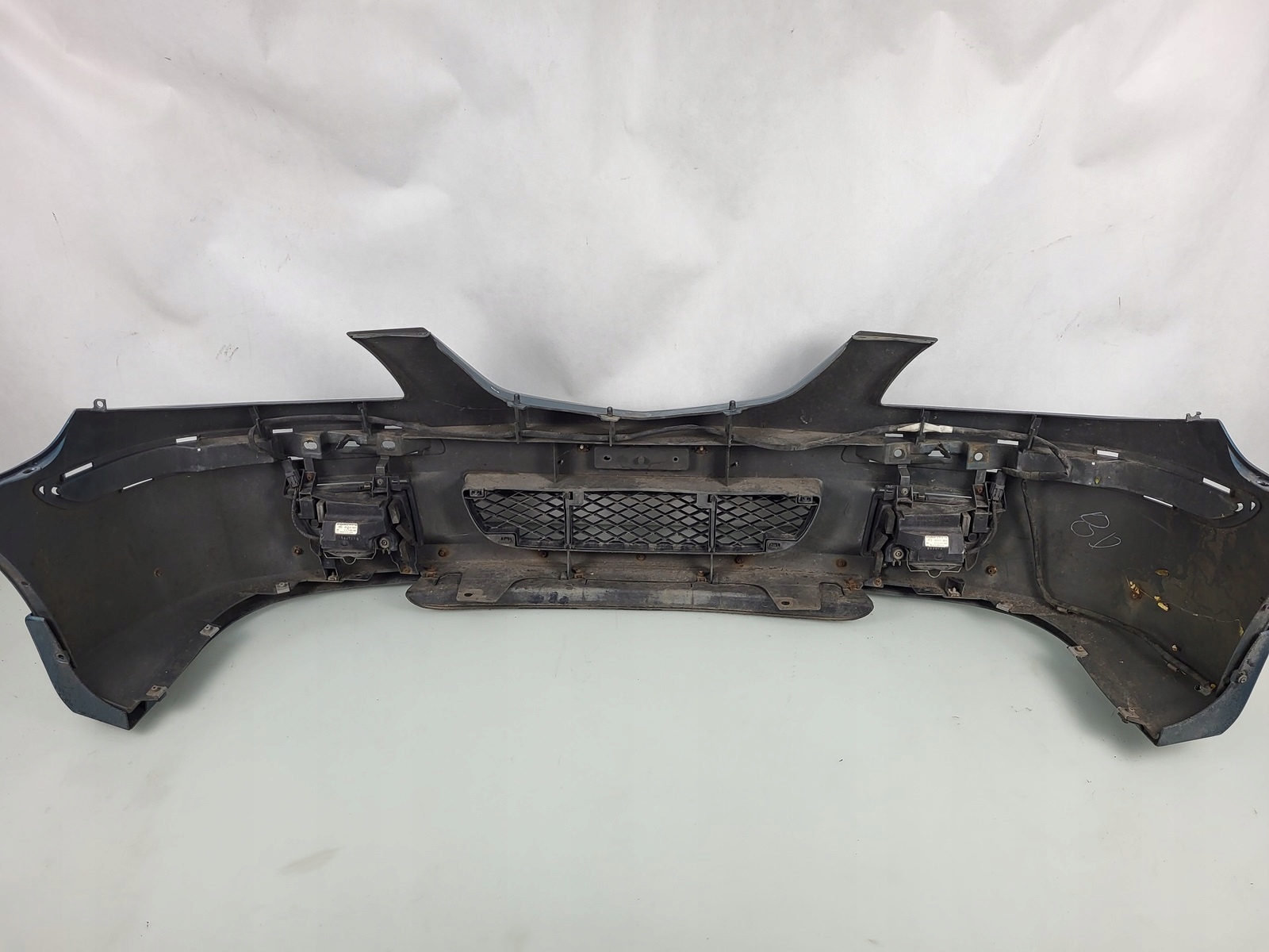 MAZDA PREMACY SPORT and bumper fog light front 20Q