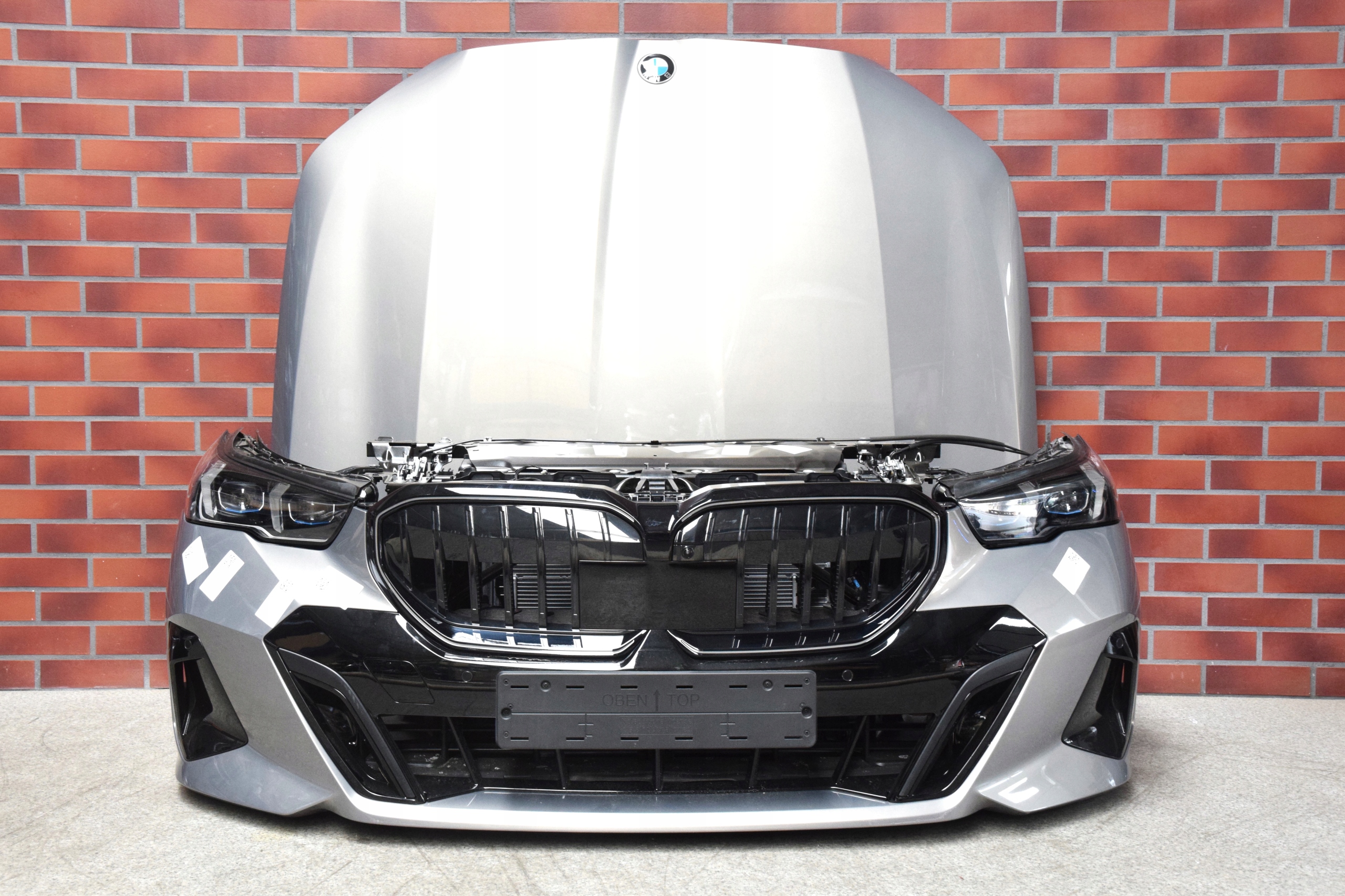 MASKA CHŁODNICE PAS WZMOCNIENIE ZDERZAK LAMPY LED BMW 5 G60 G61