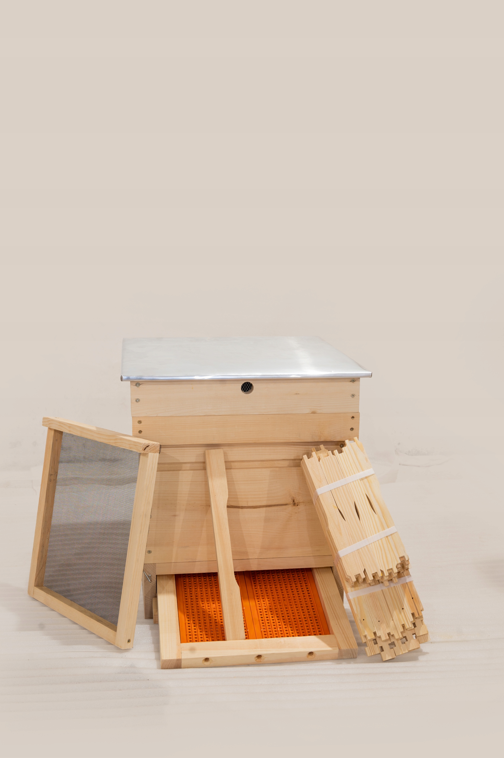 Úl z borovice vejmutky! Dennicapyl!