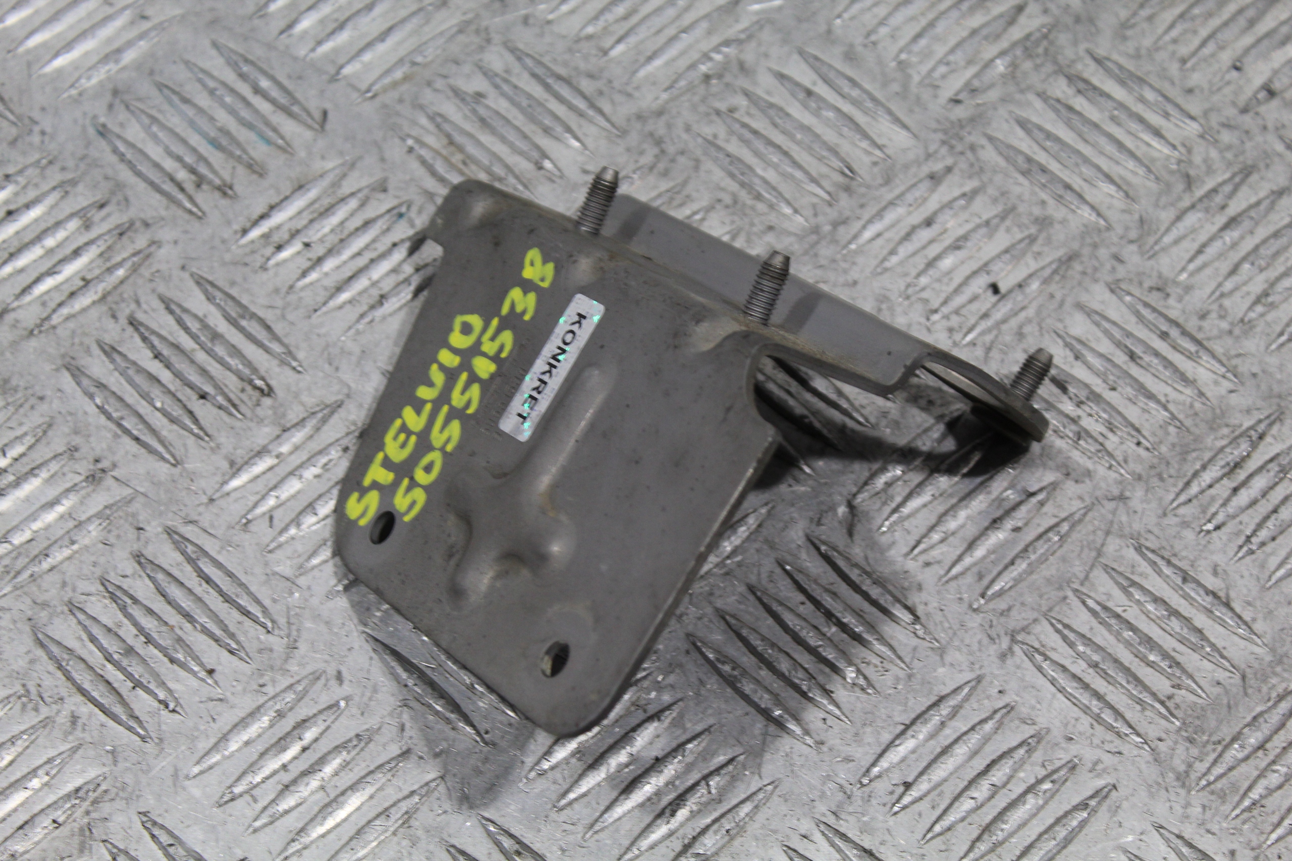 MOCOWANIE UCHWYT ŁAPA STELVIO 50551538