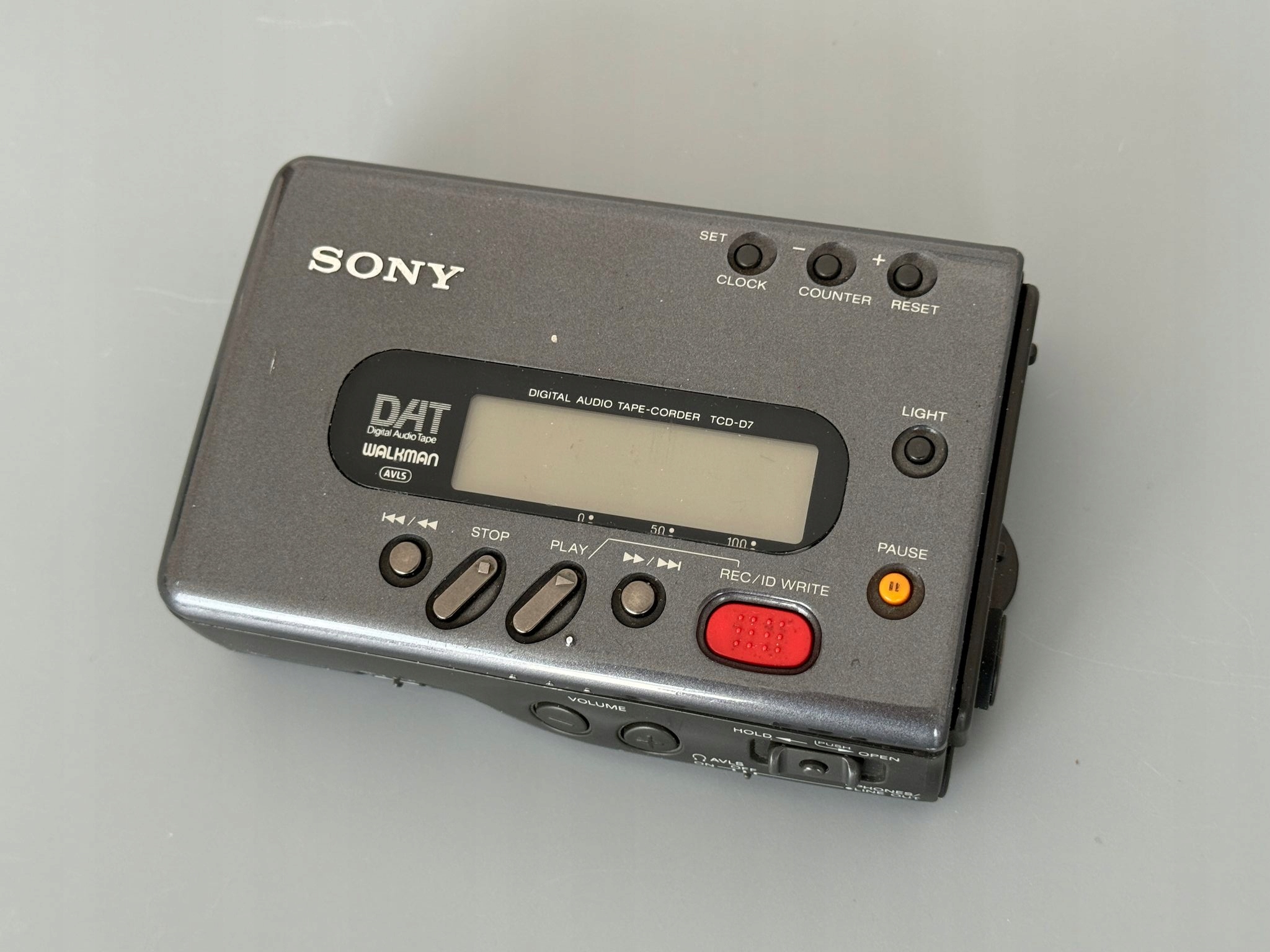 Bee　ソニーDATウォークマンTCD-D7 Walkman Dat Sony Tcd-d7 - Niska cena na Allegro