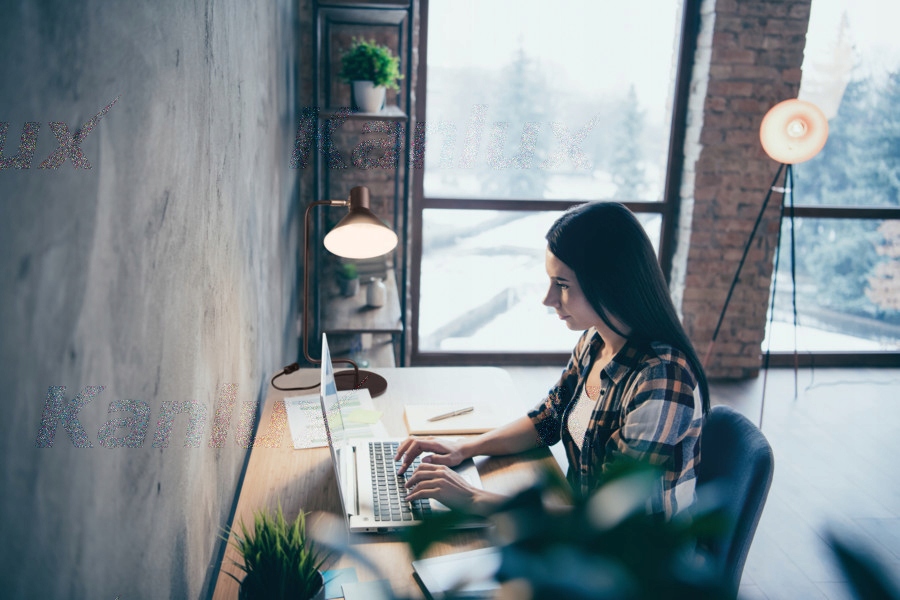 Zestaw Lampka biurkowa czarna Kanlux NEDIA +LED 4W Kolor czarny