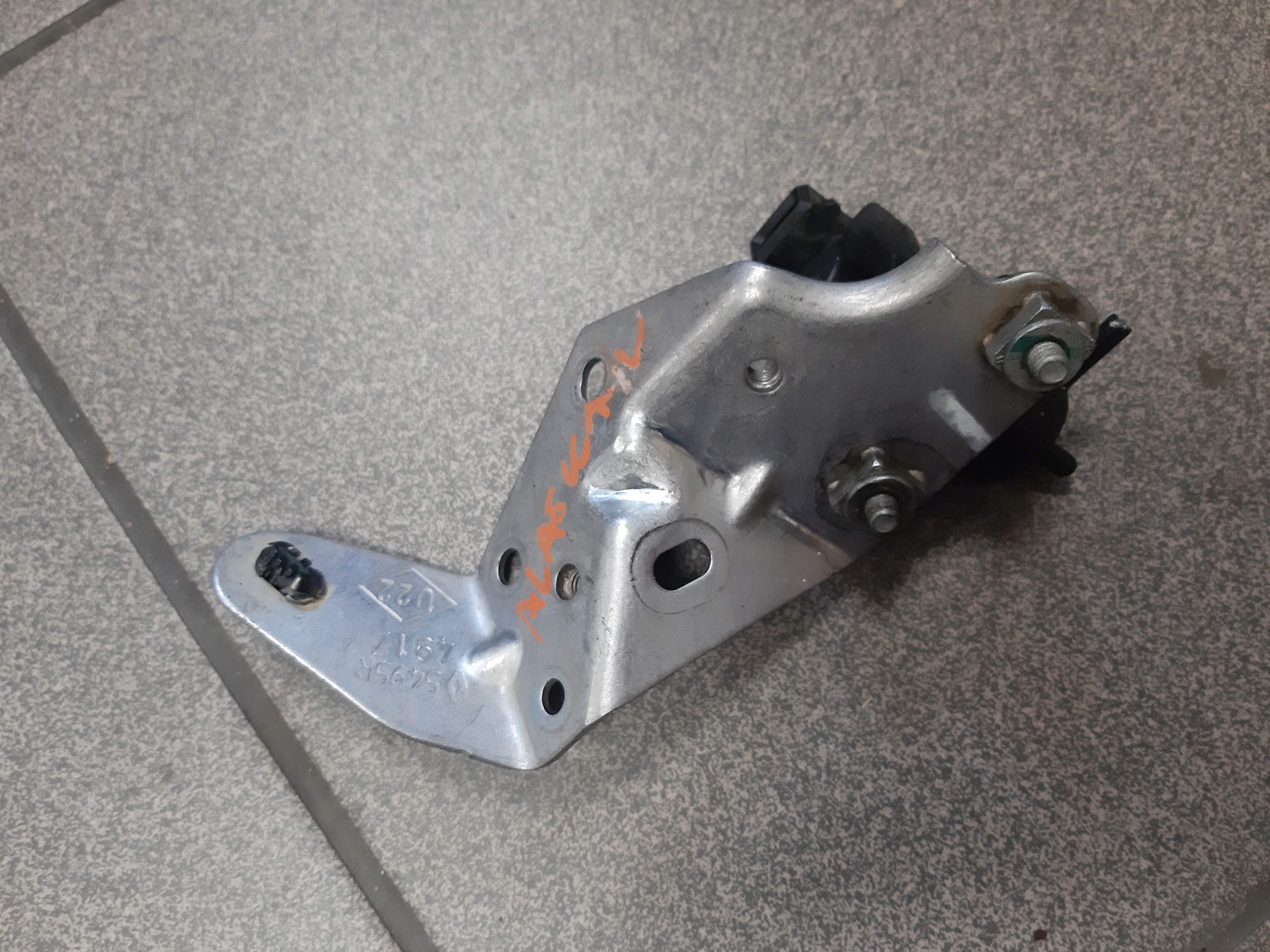 valve vacual RENAULT ALASKAN 2,3D