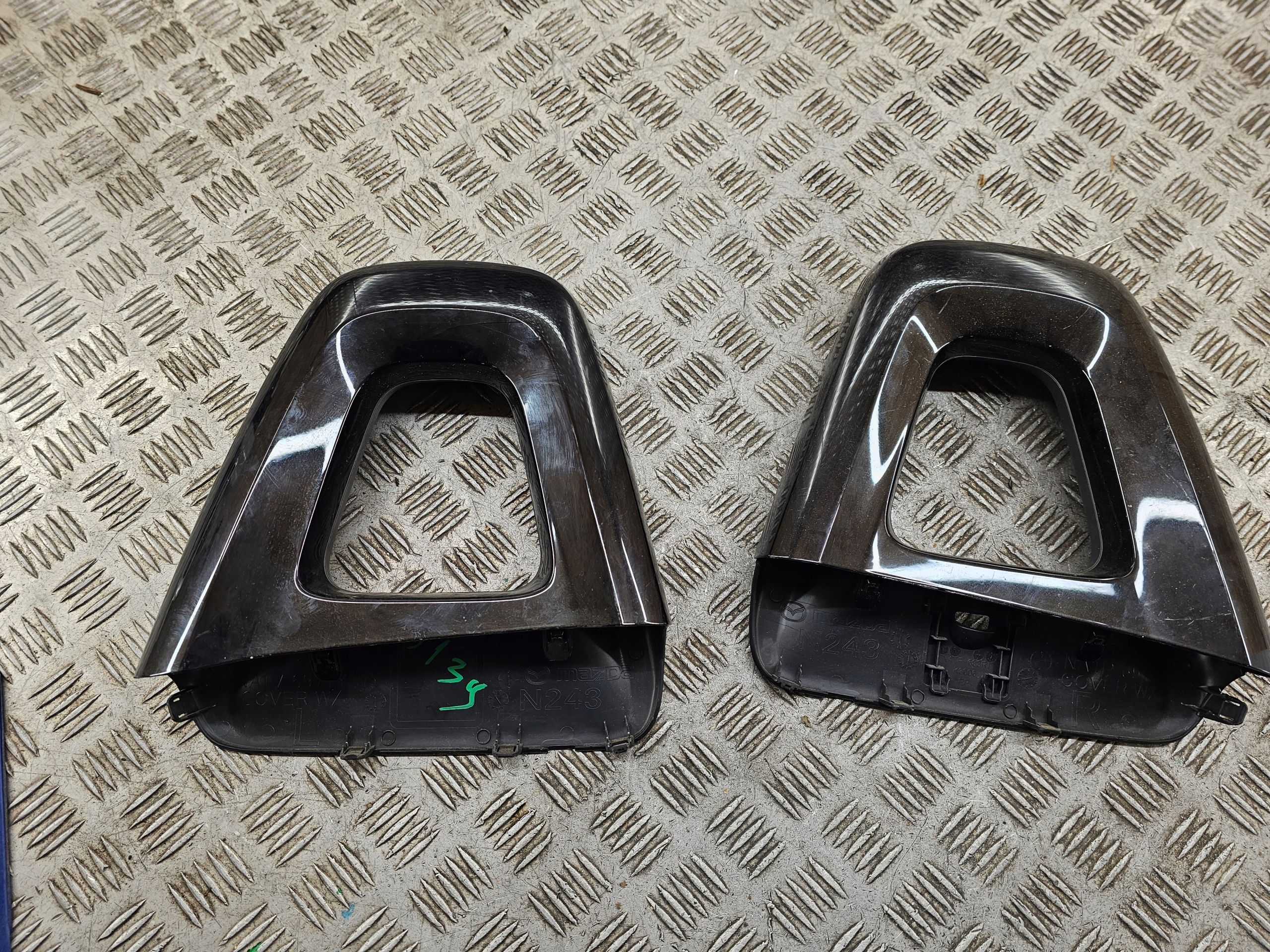 covers PALAKOW PRZECIWKAPOTAZOWYCH Mazda MX-5 ND