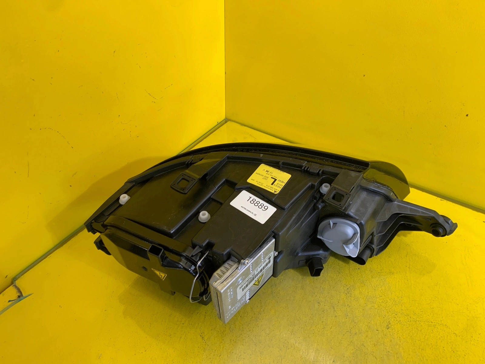 light left AUDI TT 8N XENON 98-06 8N0941003BF